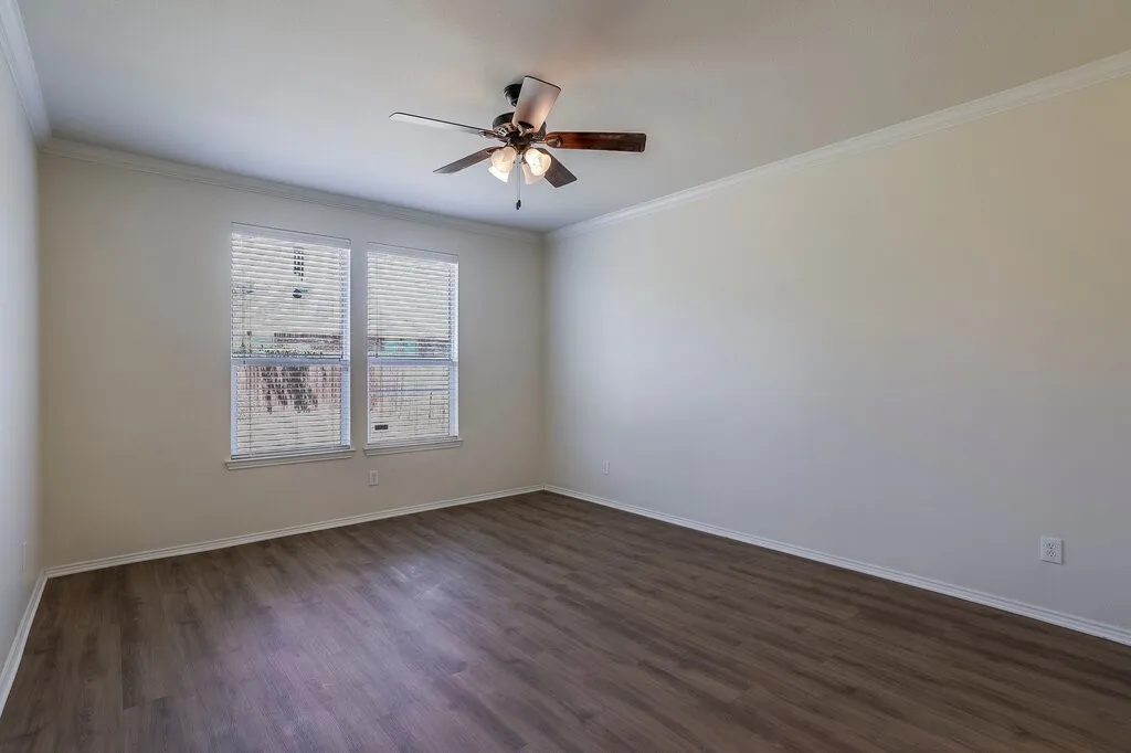Single Family Residence For Sale in Tarrant County , 807 Bastrop Drive, Arlington, Texas 76002, 3 Bedroom, 2 Bathroom, 2 Garage spaces, 1,661 Sqft, built in 2012, mls#21358916, Real Estate Agent in Arlington, Homes For Sale in Tarrant county, Homes For Sale in Arlington, Realtor in Arlington Texas, Real Estate Brokerage Independent Realty Texas, Luminita Cordes Realtor