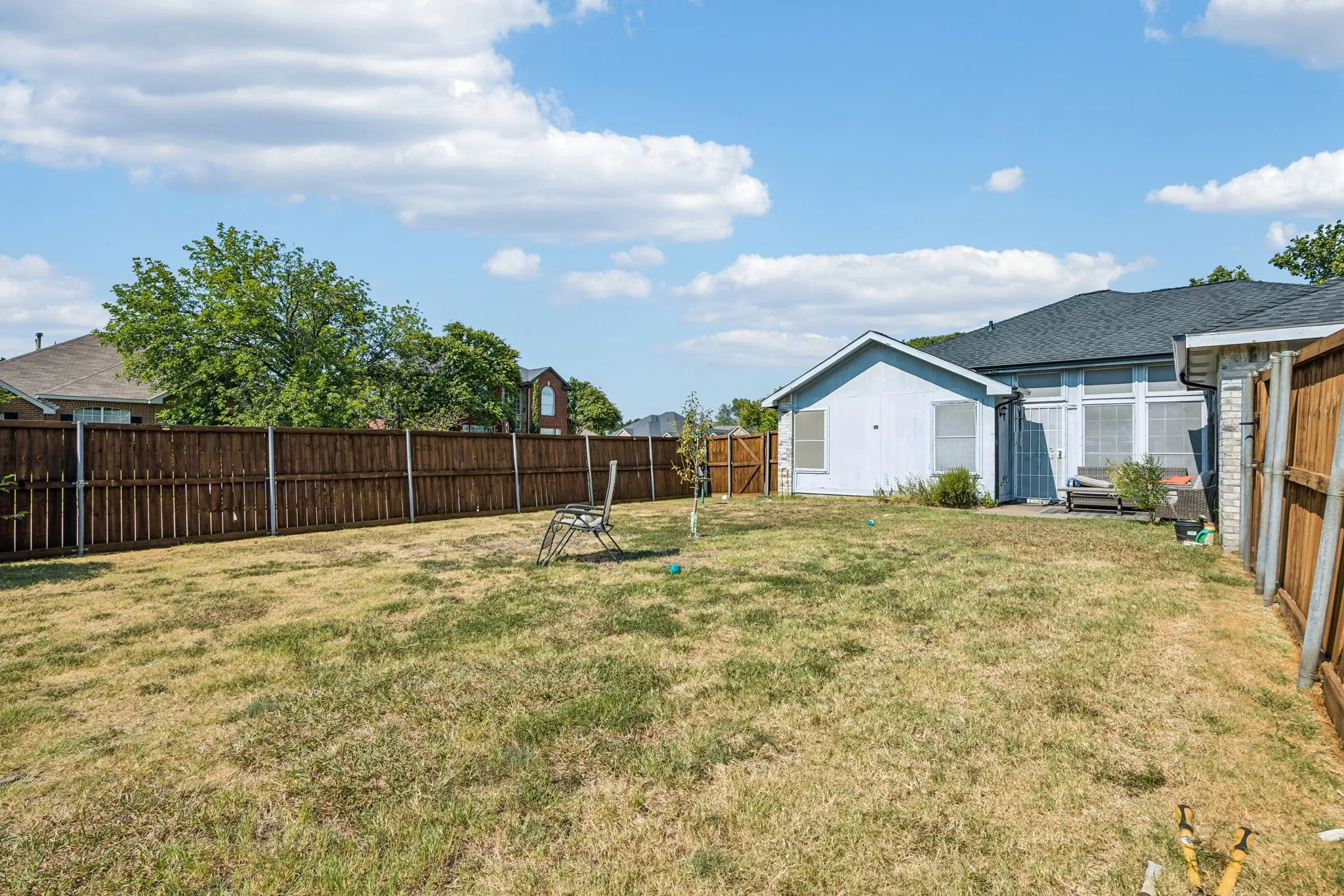 Single Family Residence For Sale in Denton County , 7100 Longo Drive, The Colony, Texas 75056, 3 Bedroom, 2 Bathroom, 2 Garage spaces, 1,667 Sqft, built in 1990, mls#21358525, Real Estate Agent in The Colony, Homes For Sale in Denton county, Homes For Sale in The Colony, Realtor in The Colony Texas, Real Estate Brokerage Independent Realty Texas, Luminita Cordes Realtor