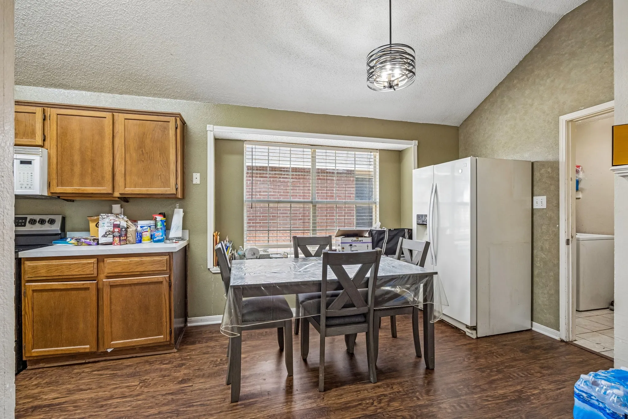 Single Family Residence For Sale in Denton County , 7100 Longo Drive, The Colony, Texas 75056, 3 Bedroom, 2 Bathroom, 2 Garage spaces, 1,667 Sqft, built in 1990, mls#21358525, Real Estate Agent in The Colony, Homes For Sale in Denton county, Homes For Sale in The Colony, Realtor in The Colony Texas, Real Estate Brokerage Independent Realty Texas, Luminita Cordes Realtor