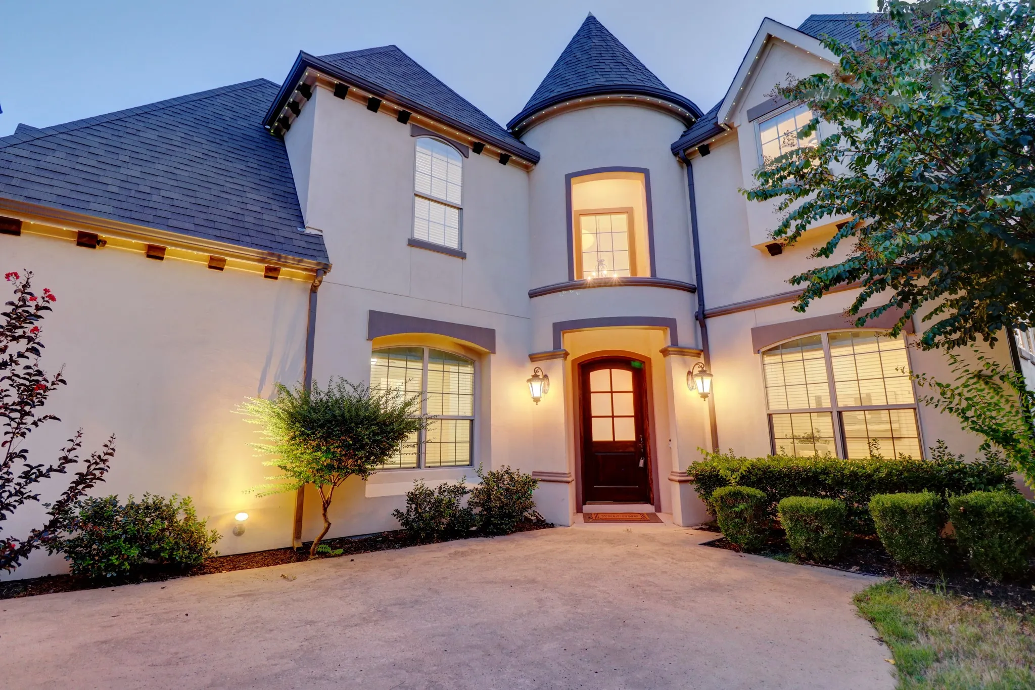 Single Family Residence For Sale in Collin County , 11559 Ashley Lane, Frisco, Texas 75035, 5 Bedroom, 5 Bathroom, 3 Garage spaces, 4,533 Sqft, built in 2011, mls#21359375, Real Estate Agent in Frisco, Homes For Sale in Collin county, Homes For Sale in Frisco, Realtor in Frisco Texas, Real Estate Brokerage Independent Realty Texas, Luminita Cordes Realtor