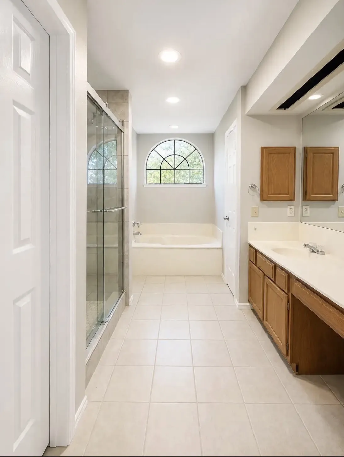 Single Family Residence For Rent in Dallas County , 2401 Autumndale Drive, Mesquite, Texas 75150, 3 Bedroom, 3 Bathroom, Garage spaces, 2,837 Sqft, built in 1988, mls#21359524, Real Estate Agent in Mesquite, Homes For Rent in Dallas county, Homes For Rent in Mesquite, Realtor in Mesquite Texas, Real Estate Brokerage Independent Realty Texas, Luminita Cordes Realtor