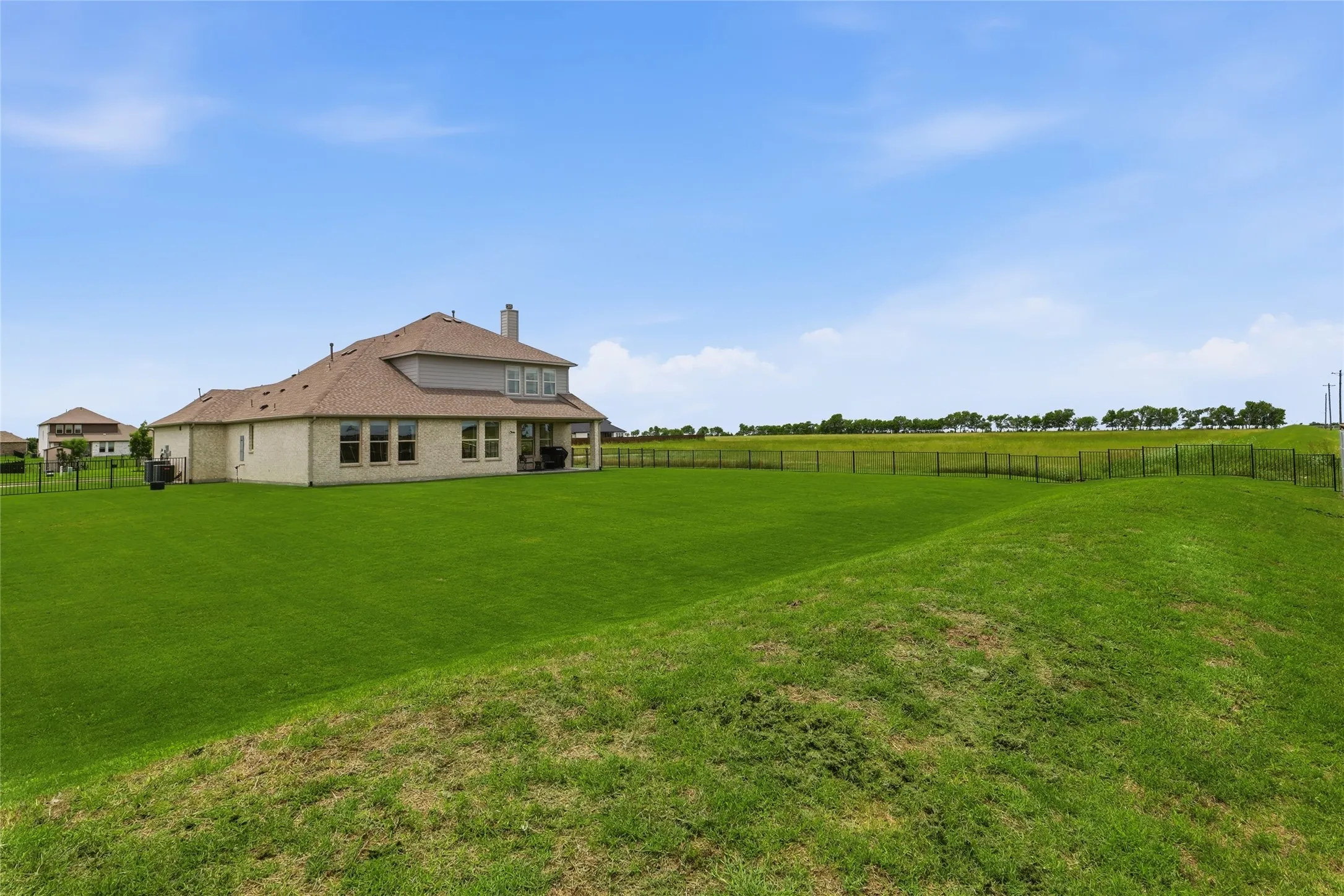Single Family Residence For Rent in Grayson County , 1422 Shaker Hills Road, Gunter, Texas 75058, 4 Bedroom, 3 Bathroom, 2 Garage spaces, 3,154 Sqft, built in 2021, mls#21358384, Real Estate Agent in Gunter, Homes For Rent in Grayson county, Homes For Rent in Gunter, Realtor in Gunter Texas, Real Estate Brokerage Independent Realty Texas, Luminita Cordes Realtor
