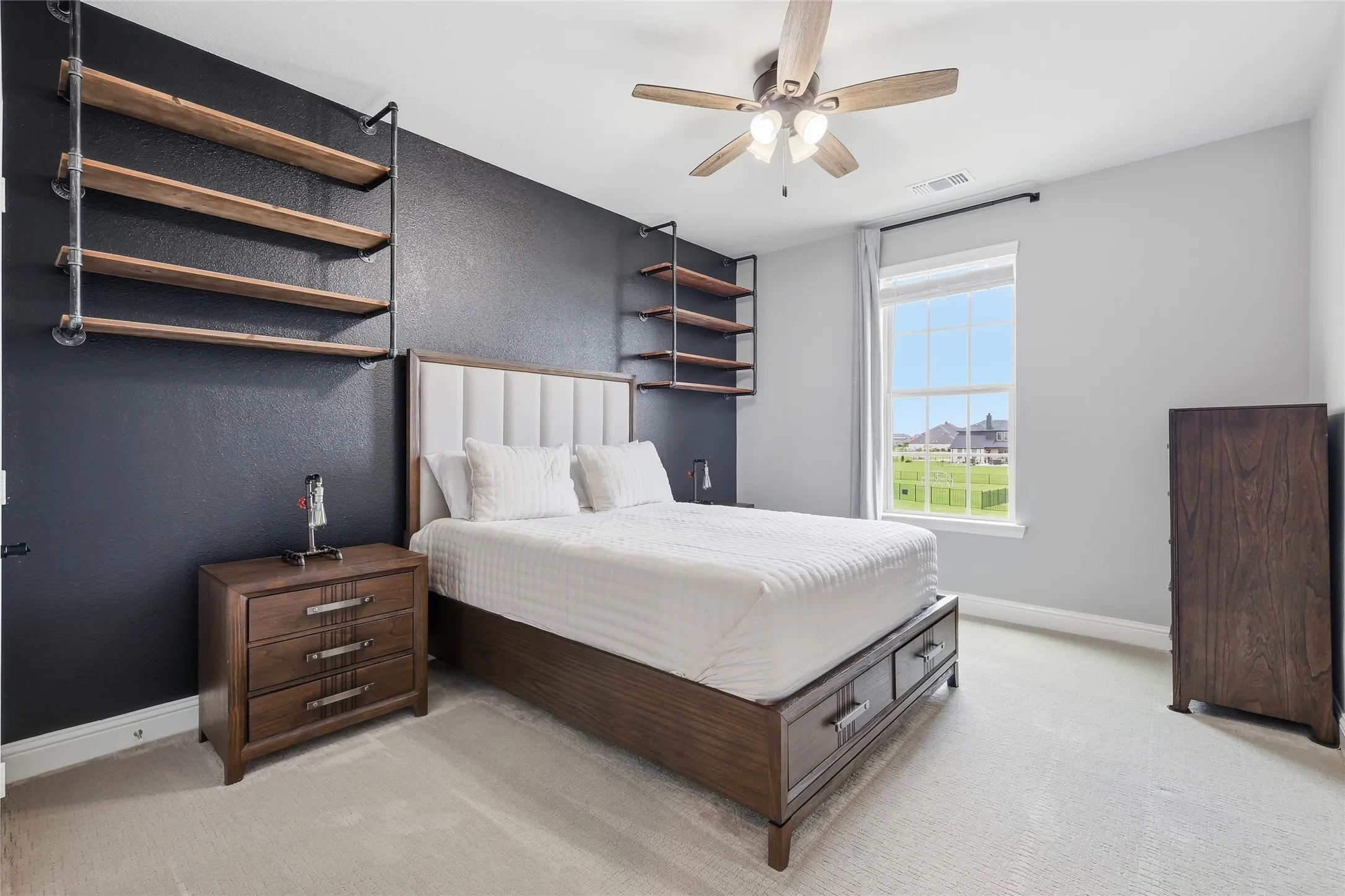 Single Family Residence For Rent in Grayson County , 1422 Shaker Hills Road, Gunter, Texas 75058, 4 Bedroom, 3 Bathroom, 2 Garage spaces, 3,154 Sqft, built in 2021, mls#21358384, Real Estate Agent in Gunter, Homes For Rent in Grayson county, Homes For Rent in Gunter, Realtor in Gunter Texas, Real Estate Brokerage Independent Realty Texas, Luminita Cordes Realtor