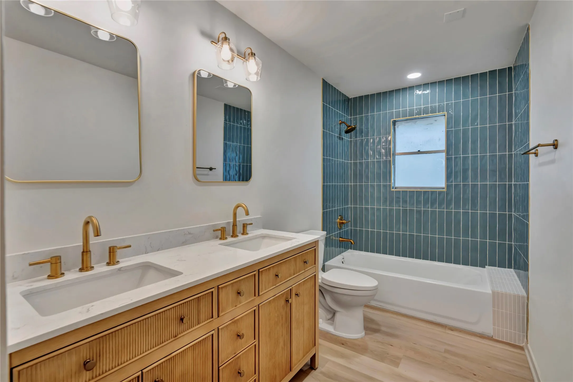 Single Family Residence For Sale in Parker County , 601 State Street, Weatherford, Texas 76086, 4 Bedroom, 2 Bathroom, 2 Garage spaces, 1,593 Sqft, built in 1968, mls#21356490, Real Estate Agent in Weatherford, Homes For Sale in Parker county, Homes For Sale in Weatherford, Realtor in Weatherford Texas, Real Estate Brokerage Independent Realty Texas, Luminita Cordes Realtor