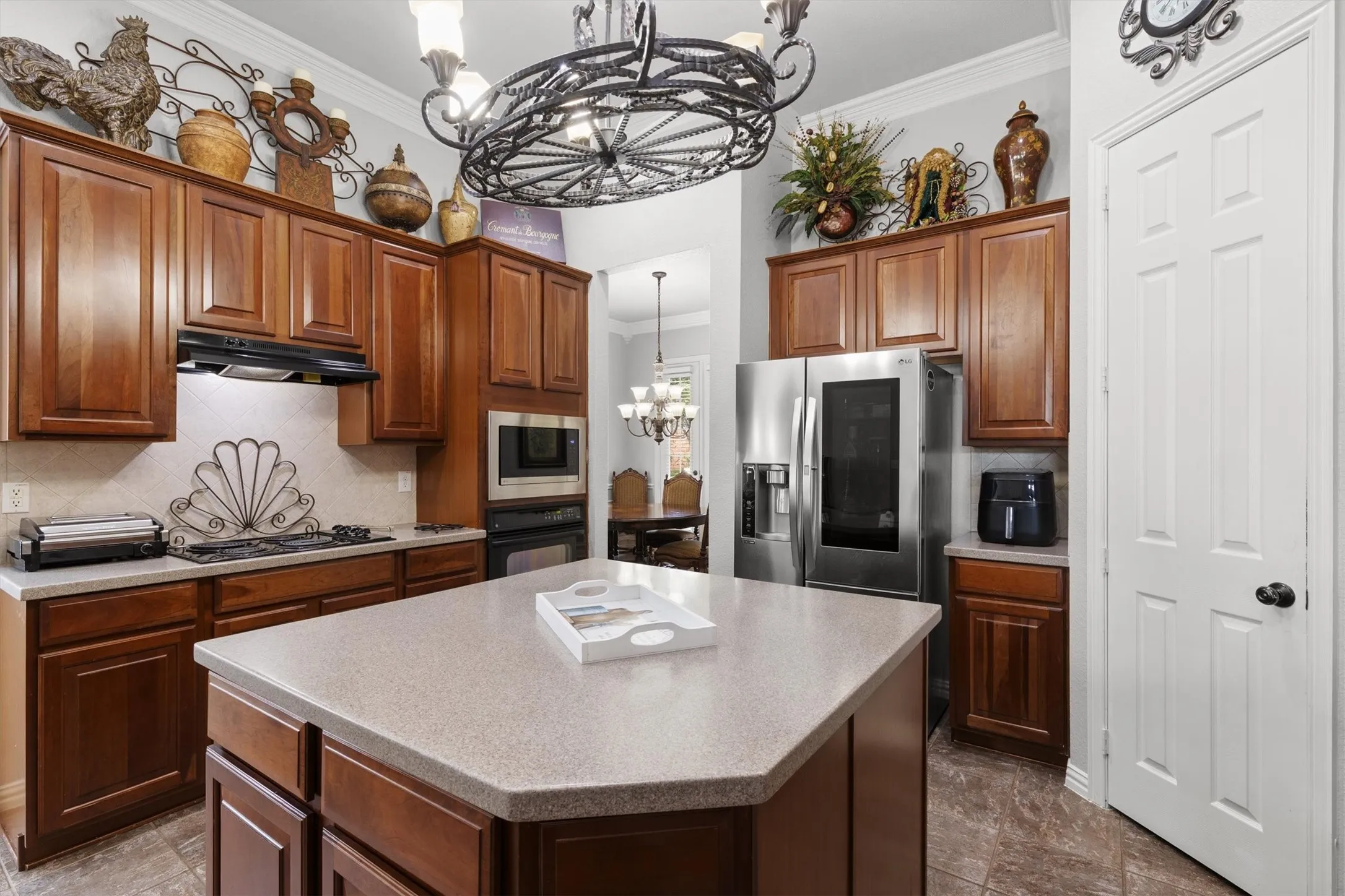 Single Family Residence For Sale in Denton County , 3679 Patriot Drive, Frisco, Texas 75034, 4 Bedroom, 3 Bathroom, 2 Garage spaces, 2,616 Sqft, built in 2002, mls#21357846, Real Estate Agent in Frisco, Homes For Sale in Denton county, Homes For Sale in Frisco, Realtor in Frisco Texas, Real Estate Brokerage Independent Realty Texas, Luminita Cordes Realtor