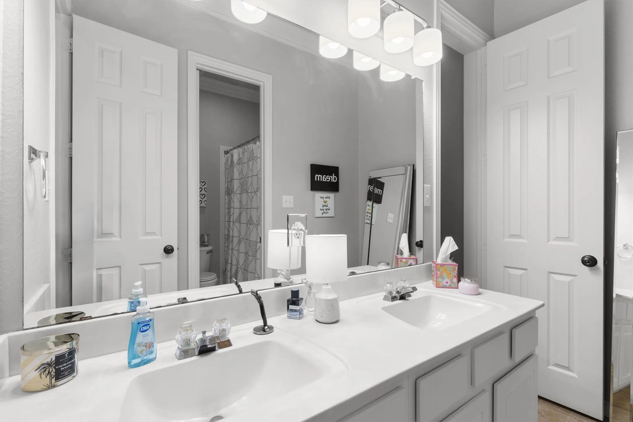 Single Family Residence For Sale in Denton County , 3679 Patriot Drive, Frisco, Texas 75034, 4 Bedroom, 3 Bathroom, 2 Garage spaces, 2,616 Sqft, built in 2002, mls#21357846, Real Estate Agent in Frisco, Homes For Sale in Denton county, Homes For Sale in Frisco, Realtor in Frisco Texas, Real Estate Brokerage Independent Realty Texas, Luminita Cordes Realtor