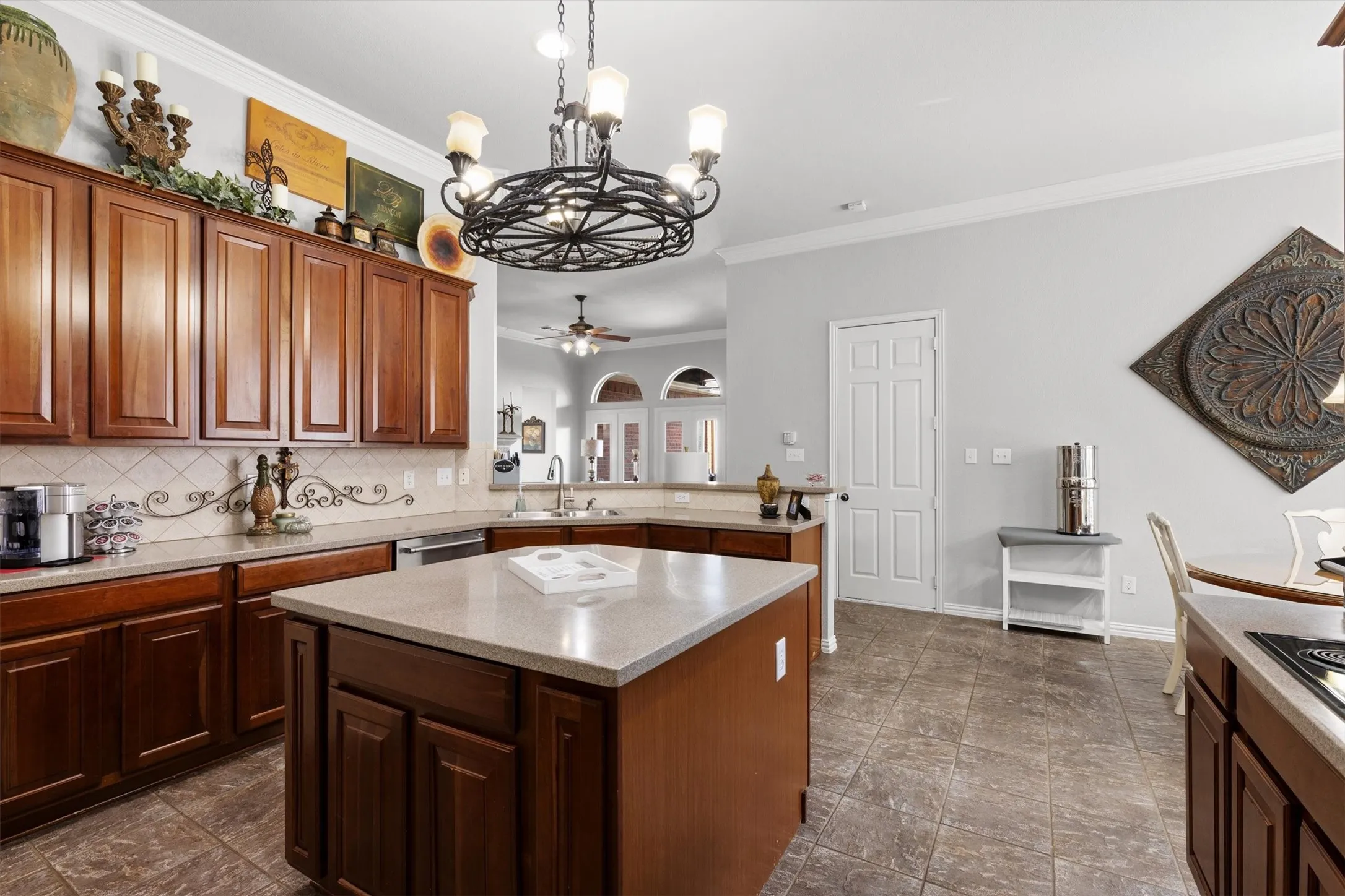 Single Family Residence For Sale in Denton County , 3679 Patriot Drive, Frisco, Texas 75034, 4 Bedroom, 3 Bathroom, 2 Garage spaces, 2,616 Sqft, built in 2002, mls#21357846, Real Estate Agent in Frisco, Homes For Sale in Denton county, Homes For Sale in Frisco, Realtor in Frisco Texas, Real Estate Brokerage Independent Realty Texas, Luminita Cordes Realtor