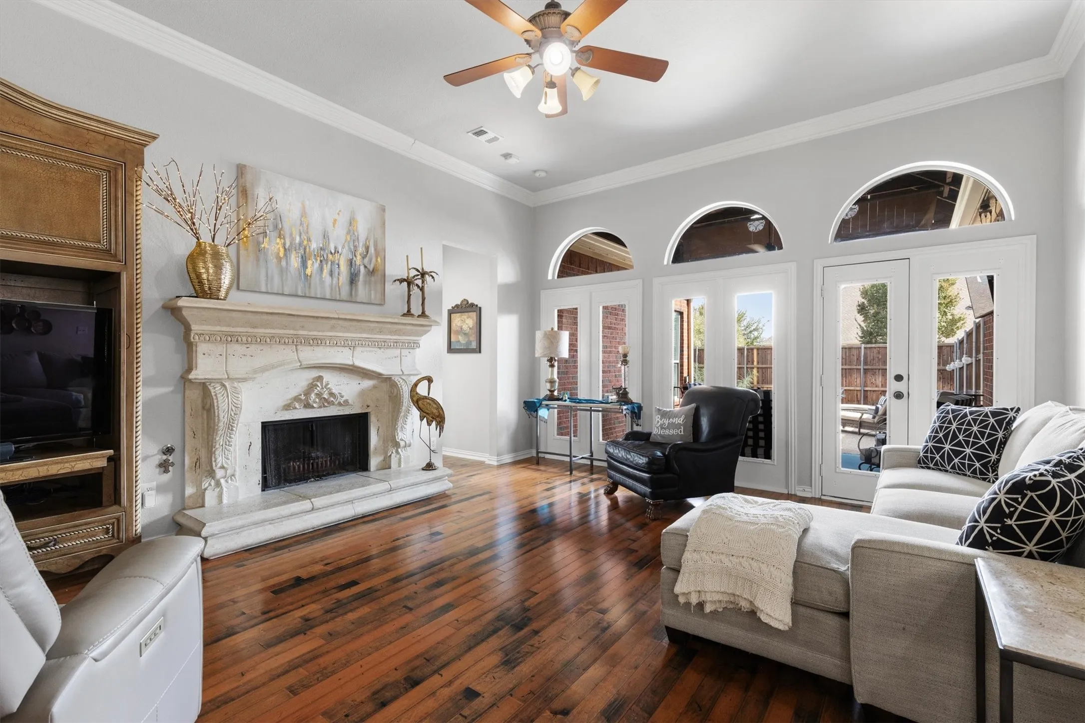 Single Family Residence For Sale in Denton County , 3679 Patriot Drive, Frisco, Texas 75034, 4 Bedroom, 3 Bathroom, 2 Garage spaces, 2,616 Sqft, built in 2002, mls#21357846, Real Estate Agent in Frisco, Homes For Sale in Denton county, Homes For Sale in Frisco, Realtor in Frisco Texas, Real Estate Brokerage Independent Realty Texas, Luminita Cordes Realtor