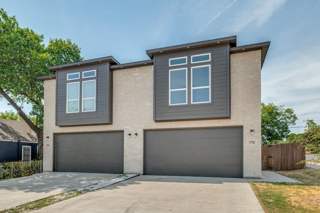 Single Family Residence For Rent in Dallas County , 3728 Mount Ranier Street, Dallas, Texas 75211, 3 Bedroom, 3 Bathroom, 2 Garage spaces, 3,894 Sqft, built in 2024, Price $2,800, mls#21359552, Real Estate Agent in Dallas, Homes For Rent in Dallas county, Homes For Rent in Dallas, Realtor in Dallas Texas, Real Estate Brokerage Independent Realty Texas, Luminita Cordes Realtor
