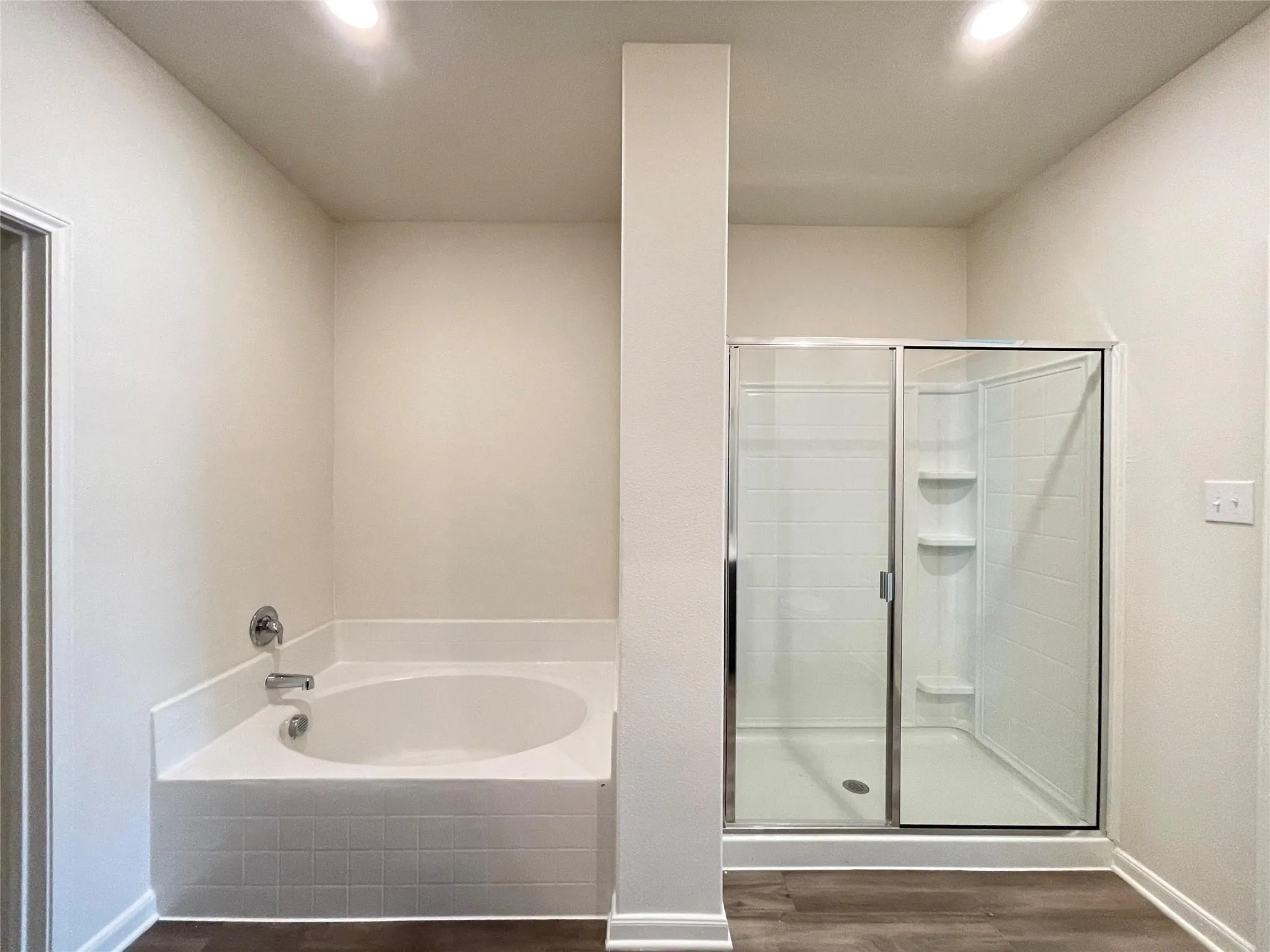Single Family Residence For Rent in Dallas County , 623 Aqueduct Drive, Seagoville, Texas 75159, 4 Bedroom, 3 Bathroom, 2 Garage spaces, 2,209 Sqft, built in 2021, mls#21359557, Real Estate Agent in Seagoville, Homes For Rent in Dallas county, Homes For Rent in Seagoville, Realtor in Seagoville Texas, Real Estate Brokerage Independent Realty Texas, Luminita Cordes Realtor