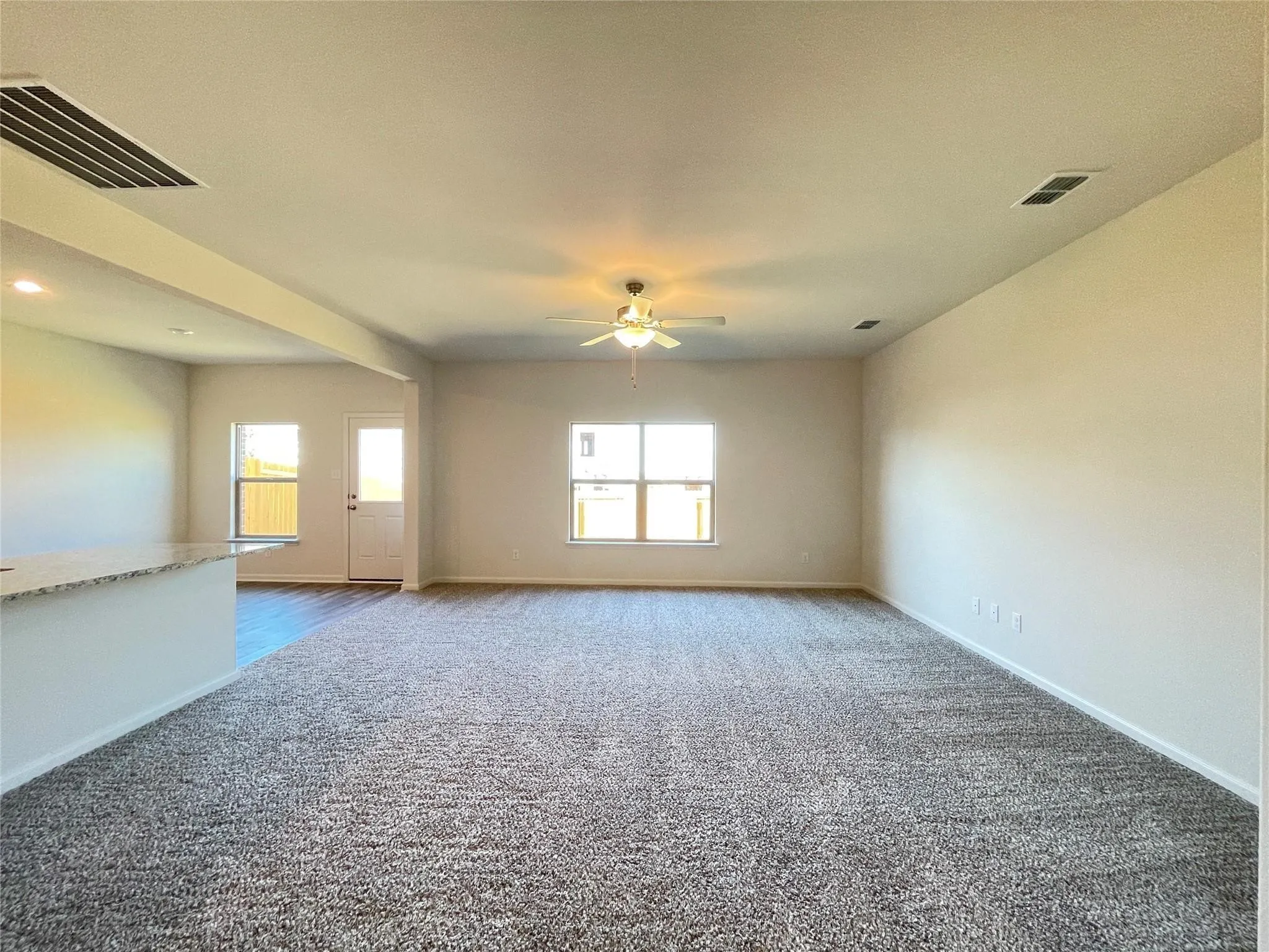 Single Family Residence For Rent in Dallas County , 623 Aqueduct Drive, Seagoville, Texas 75159, 4 Bedroom, 3 Bathroom, 2 Garage spaces, 2,209 Sqft, built in 2021, mls#21359557, Real Estate Agent in Seagoville, Homes For Rent in Dallas county, Homes For Rent in Seagoville, Realtor in Seagoville Texas, Real Estate Brokerage Independent Realty Texas, Luminita Cordes Realtor