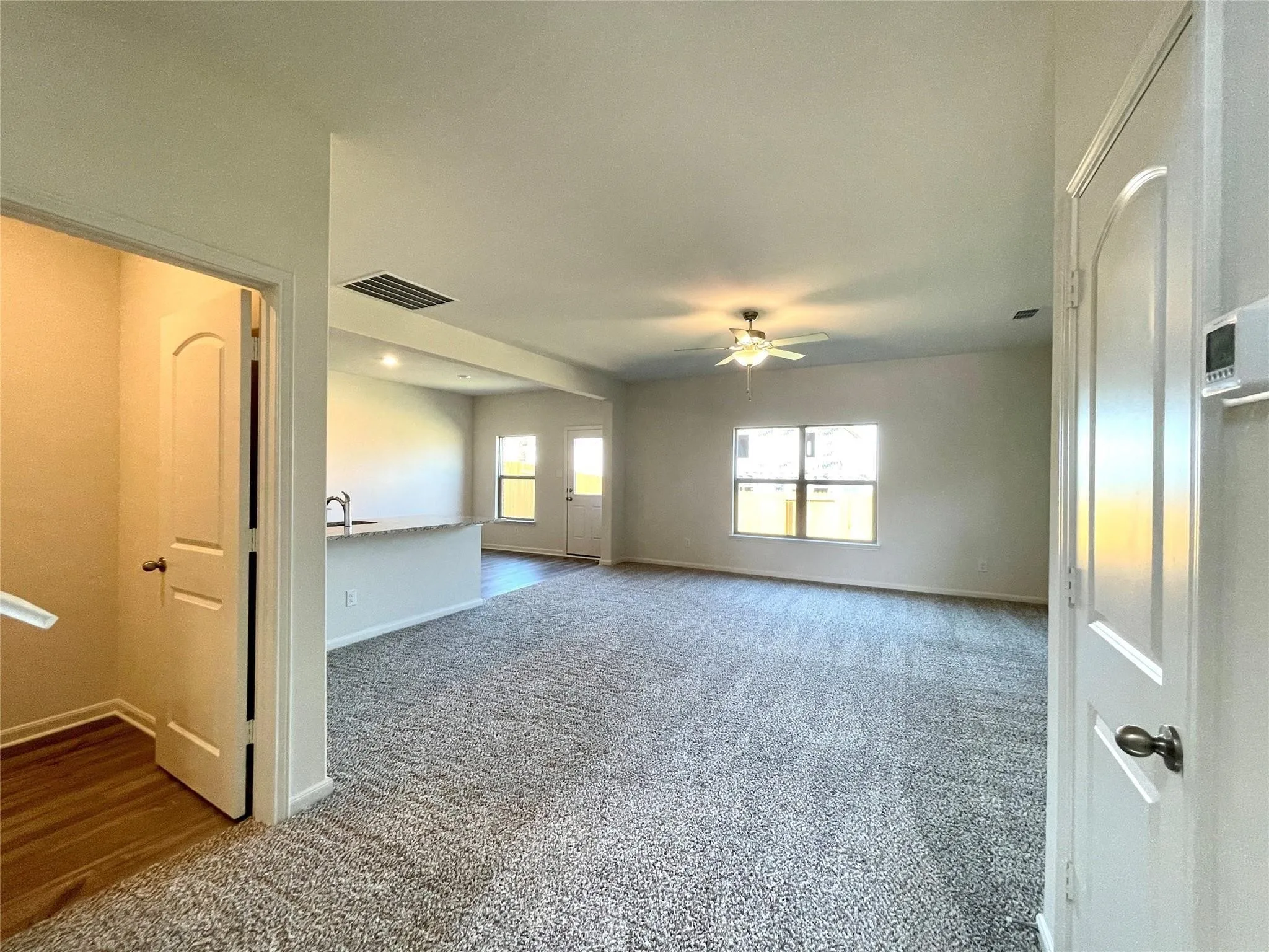 Single Family Residence For Rent in Dallas County , 623 Aqueduct Drive, Seagoville, Texas 75159, 4 Bedroom, 3 Bathroom, 2 Garage spaces, 2,209 Sqft, built in 2021, mls#21359557, Real Estate Agent in Seagoville, Homes For Rent in Dallas county, Homes For Rent in Seagoville, Realtor in Seagoville Texas, Real Estate Brokerage Independent Realty Texas, Luminita Cordes Realtor