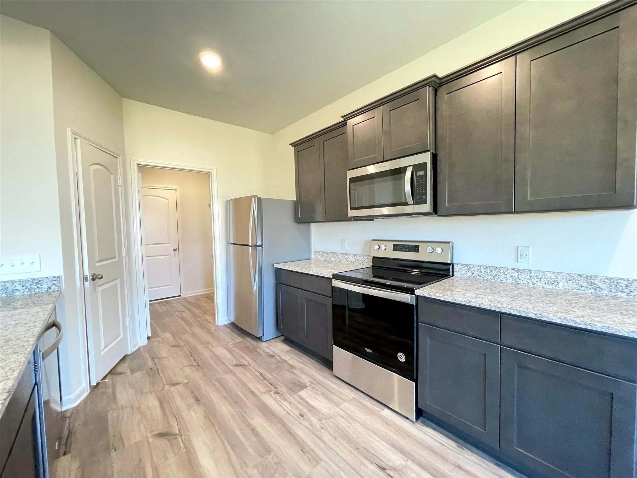 Single Family Residence For Rent in Dallas County , 623 Aqueduct Drive, Seagoville, Texas 75159, 4 Bedroom, 3 Bathroom, 2 Garage spaces, 2,209 Sqft, built in 2021, mls#21359557, Real Estate Agent in Seagoville, Homes For Rent in Dallas county, Homes For Rent in Seagoville, Realtor in Seagoville Texas, Real Estate Brokerage Independent Realty Texas, Luminita Cordes Realtor