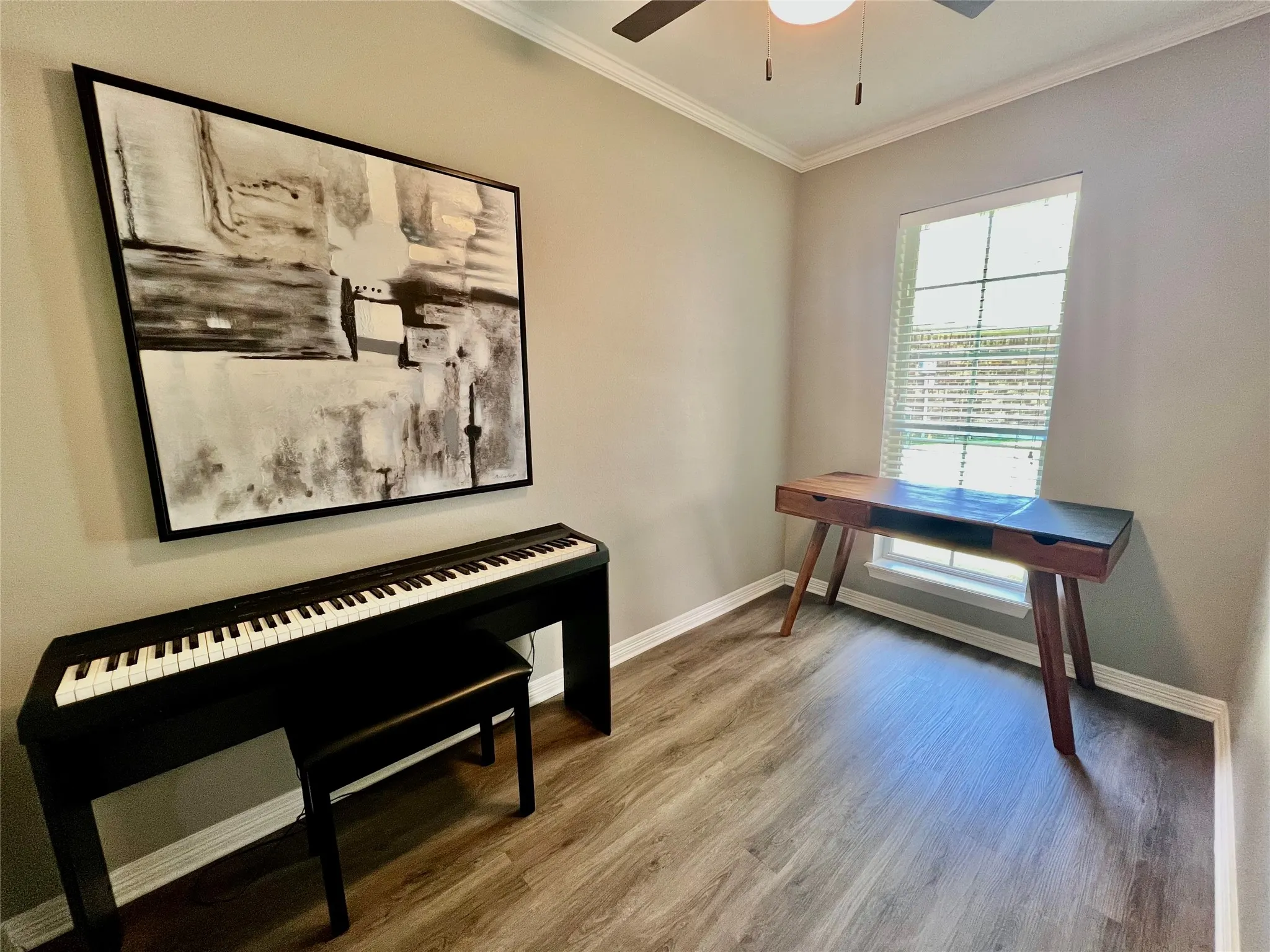 Flexible room off Primary Bdrm, 6'x10'6"