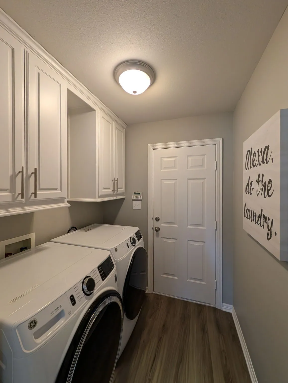 Single Family Residence For Sale in Smith County , 4130 Sagemont Lane, Tyler, Texas 75707, 3 Bedroom, 2 Bathroom, 3 Garage spaces, 2,206 Sqft, built in 2002, mls#21356529, Real Estate Agent in Tyler, Homes For Sale in Smith county, Homes For Sale in Tyler, Realtor in Tyler Texas, Real Estate Brokerage Independent Realty Texas, Luminita Cordes Realtor