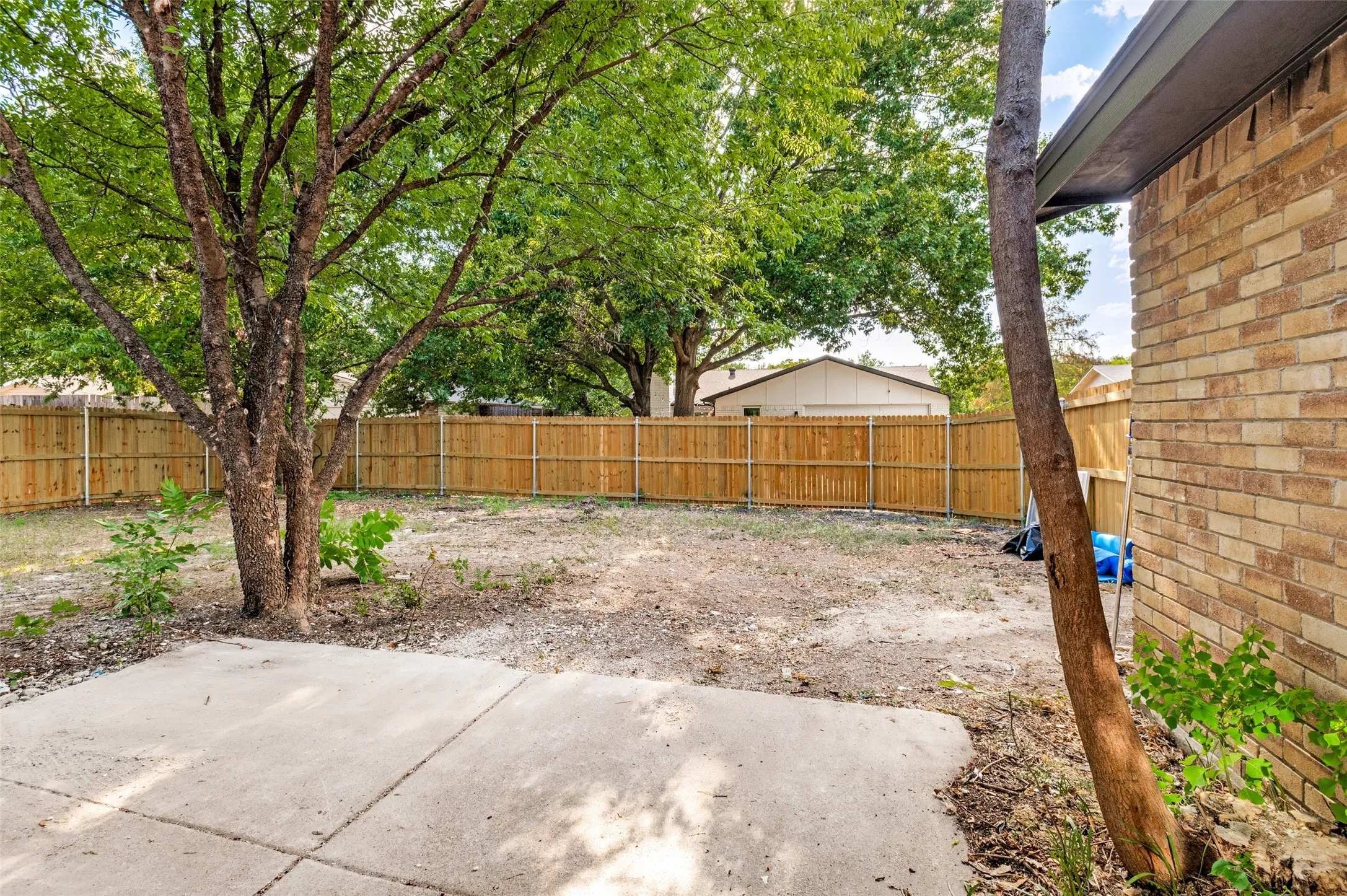 Single Family Residence For Sale in Dallas County , 4618 Goodnight Trail, Grand Prairie, Texas 75052, 3 Bedroom, 2 Bathroom, 2 Garage spaces, 1,829 Sqft, built in 1978, mls#21359537, Real Estate Agent in Grand Prairie, Homes For Sale in Dallas county, Homes For Sale in Grand Prairie, Realtor in Grand Prairie Texas, Real Estate Brokerage Independent Realty Texas, Luminita Cordes Realtor
