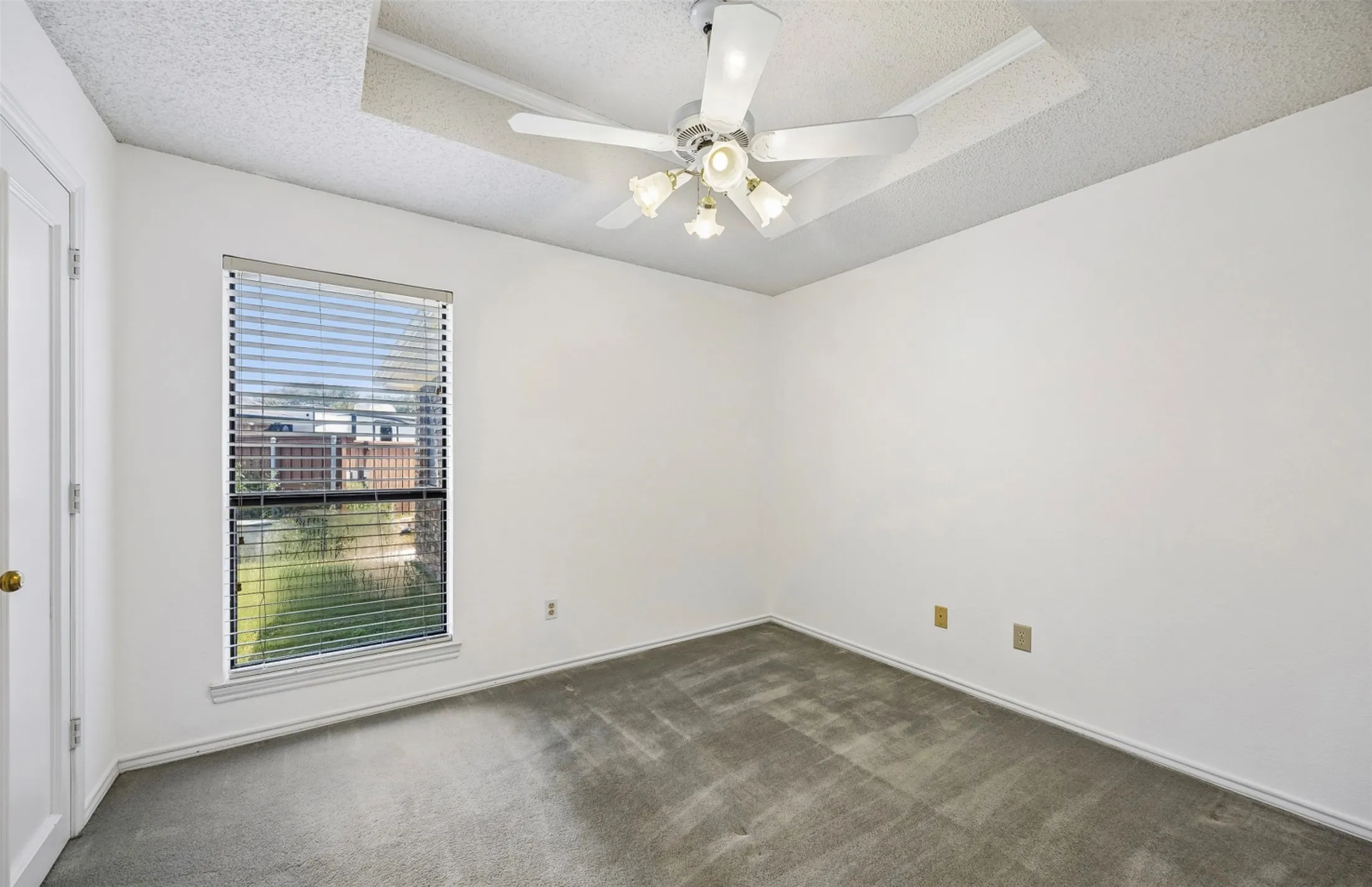 Single Family Residence For Sale in Collin County , 509 Rustic Place, Wylie, Texas 75098, 3 Bedroom, 2 Bathroom, 2 Garage spaces, 2,086 Sqft, built in 1986, mls#21350172, Real Estate Agent in Wylie, Homes For Sale in Collin county, Homes For Sale in Wylie, Realtor in Wylie Texas, Real Estate Brokerage Independent Realty Texas, Luminita Cordes Realtor