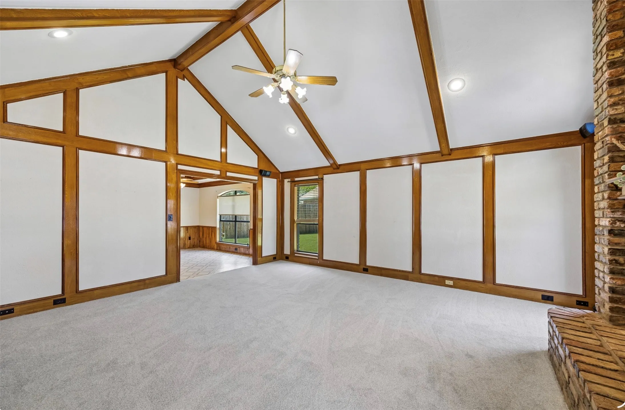 Single Family Residence For Sale in Collin County , 509 Rustic Place, Wylie, Texas 75098, 3 Bedroom, 2 Bathroom, 2 Garage spaces, 2,086 Sqft, built in 1986, mls#21350172, Real Estate Agent in Wylie, Homes For Sale in Collin county, Homes For Sale in Wylie, Realtor in Wylie Texas, Real Estate Brokerage Independent Realty Texas, Luminita Cordes Realtor