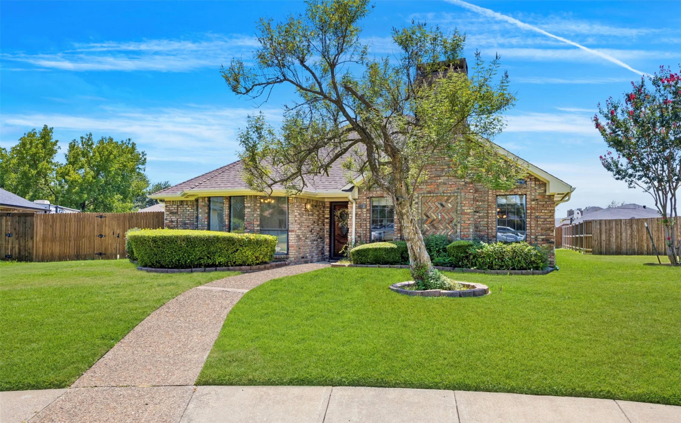 Single Family Residence For Sale in Collin County , 509 Rustic Place, Wylie, Texas 75098, 3 Bedroom, 2 Bathroom, 2 Garage spaces, 2,086 Sqft, built in 1986, mls#21350172, Real Estate Agent in Wylie, Homes For Sale in Collin county, Homes For Sale in Wylie, Realtor in Wylie Texas, Real Estate Brokerage Independent Realty Texas, Luminita Cordes Realtor