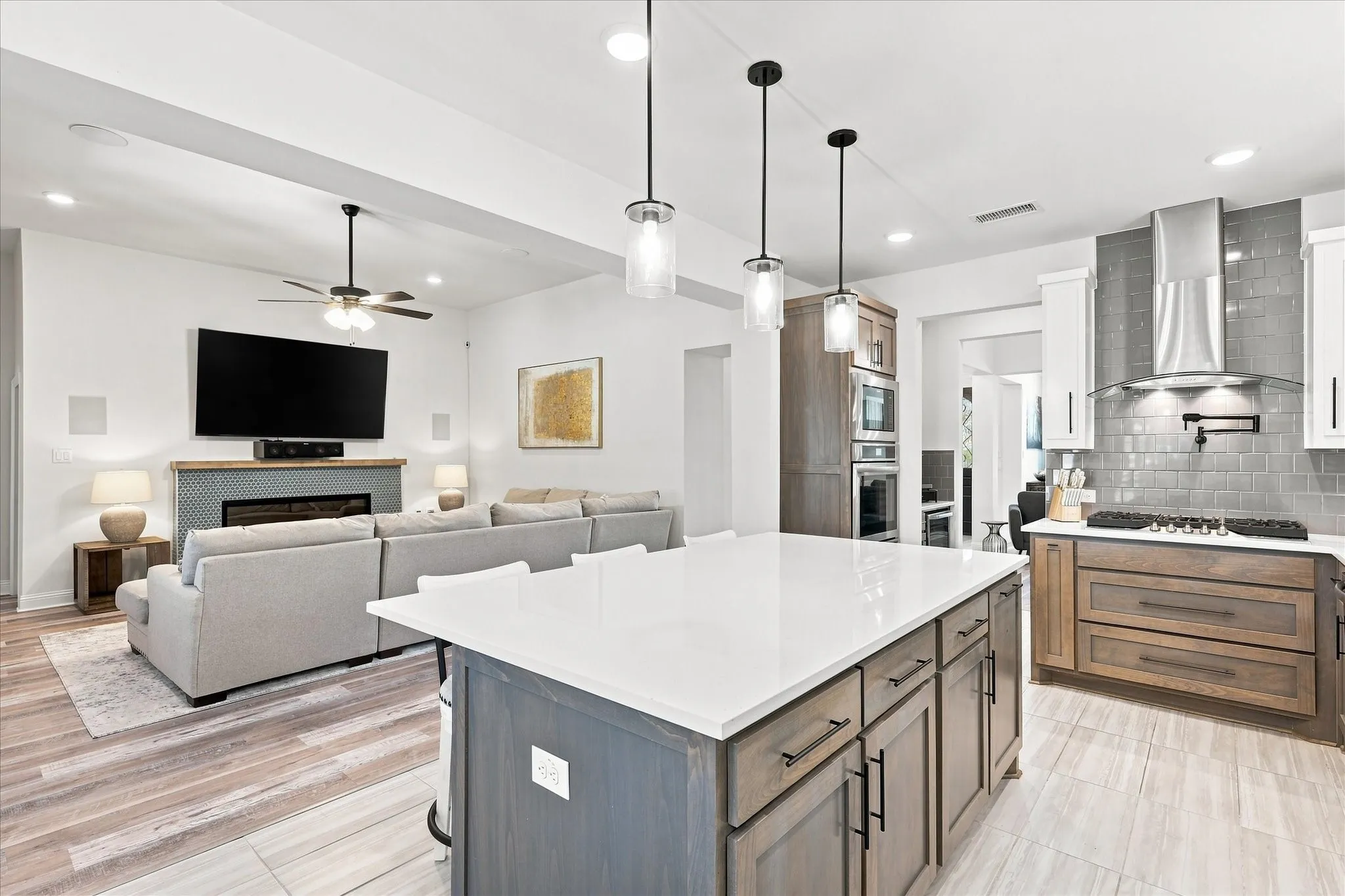 Single Family Residence For Sale in Ellis County , 1863 Silver Birch Road, Waxahachie, Texas 75165, 4 Bedroom, 3 Bathroom, 2 Garage spaces, 2,460 Sqft, built in 2024, mls#21357076, Real Estate Agent in Waxahachie, Homes For Sale in Ellis county, Homes For Sale in Waxahachie, Realtor in Waxahachie Texas, Real Estate Brokerage Independent Realty Texas, Luminita Cordes Realtor