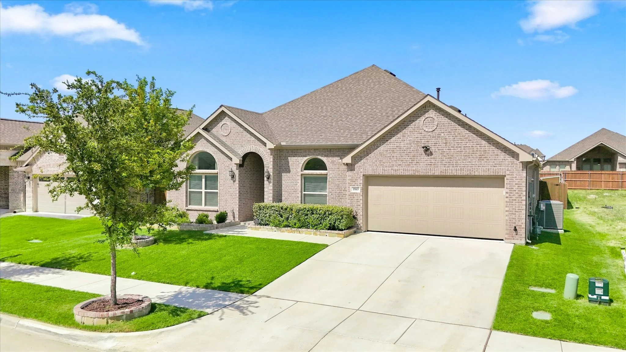Single Family Residence For Sale in Ellis County , 1863 Silver Birch Road, Waxahachie, Texas 75165, 4 Bedroom, 3 Bathroom, 2 Garage spaces, 2,460 Sqft, built in 2024, mls#21357076, Real Estate Agent in Waxahachie, Homes For Sale in Ellis county, Homes For Sale in Waxahachie, Realtor in Waxahachie Texas, Real Estate Brokerage Independent Realty Texas, Luminita Cordes Realtor