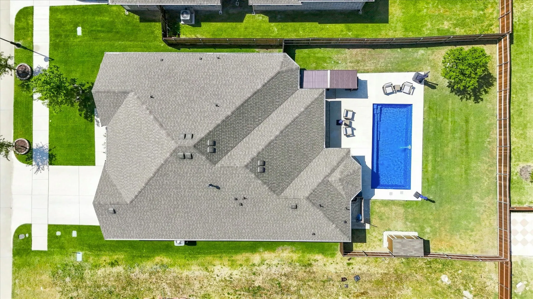 Single Family Residence For Sale in Ellis County , 1863 Silver Birch Road, Waxahachie, Texas 75165, 4 Bedroom, 3 Bathroom, 2 Garage spaces, 2,460 Sqft, built in 2024, mls#21357076, Real Estate Agent in Waxahachie, Homes For Sale in Ellis county, Homes For Sale in Waxahachie, Realtor in Waxahachie Texas, Real Estate Brokerage Independent Realty Texas, Luminita Cordes Realtor