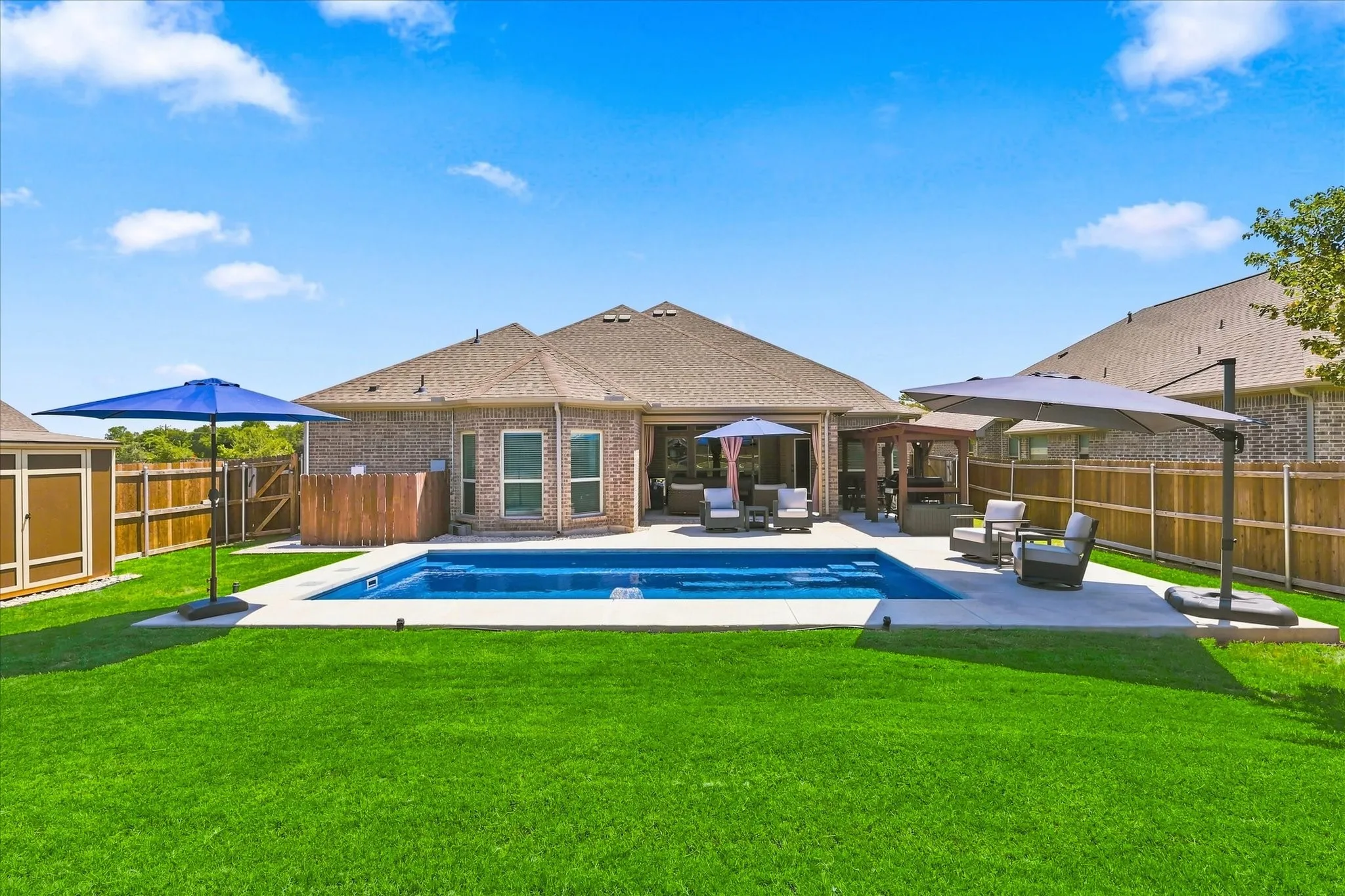 Single Family Residence For Sale in Ellis County , 1863 Silver Birch Road, Waxahachie, Texas 75165, 4 Bedroom, 3 Bathroom, 2 Garage spaces, 2,460 Sqft, built in 2024, mls#21357076, Real Estate Agent in Waxahachie, Homes For Sale in Ellis county, Homes For Sale in Waxahachie, Realtor in Waxahachie Texas, Real Estate Brokerage Independent Realty Texas, Luminita Cordes Realtor