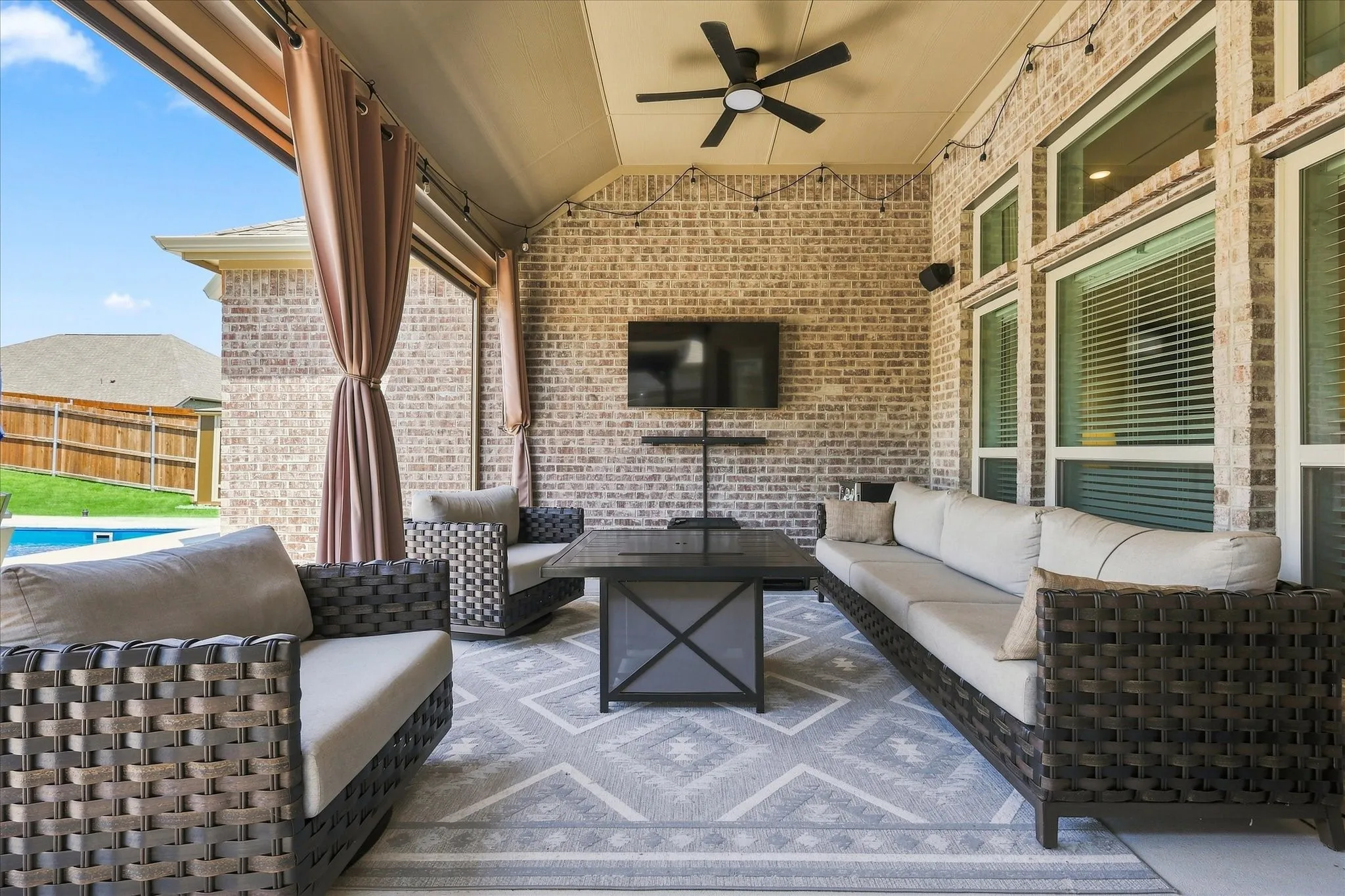 Single Family Residence For Sale in Ellis County , 1863 Silver Birch Road, Waxahachie, Texas 75165, 4 Bedroom, 3 Bathroom, 2 Garage spaces, 2,460 Sqft, built in 2024, mls#21357076, Real Estate Agent in Waxahachie, Homes For Sale in Ellis county, Homes For Sale in Waxahachie, Realtor in Waxahachie Texas, Real Estate Brokerage Independent Realty Texas, Luminita Cordes Realtor