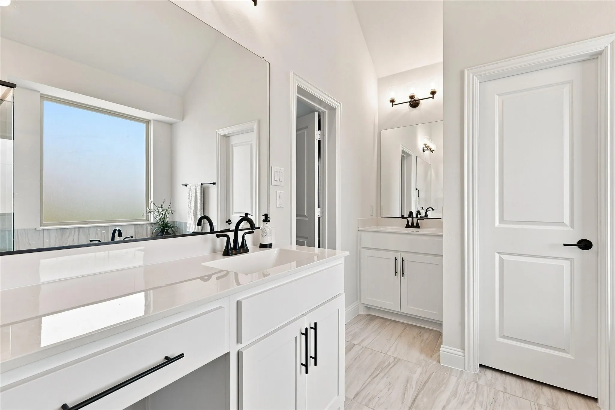 Single Family Residence For Sale in Ellis County , 1863 Silver Birch Road, Waxahachie, Texas 75165, 4 Bedroom, 3 Bathroom, 2 Garage spaces, 2,460 Sqft, built in 2024, mls#21357076, Real Estate Agent in Waxahachie, Homes For Sale in Ellis county, Homes For Sale in Waxahachie, Realtor in Waxahachie Texas, Real Estate Brokerage Independent Realty Texas, Luminita Cordes Realtor