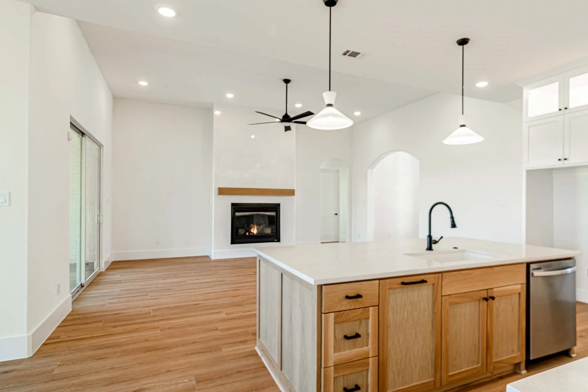 Single Family Residence For Sale in Hunt County , 5916 E Sky Hawk Trail, Royse City, Texas 75189, 5 Bedroom, 4 Bathroom, 2 Garage spaces, 2,768 Sqft, built in 2026, mls#21359206, Real Estate Agent in Royse City, Homes For Sale in Hunt county, Homes For Sale in Royse City, Realtor in Royse City Texas, Real Estate Brokerage Independent Realty Texas, Luminita Cordes Realtor