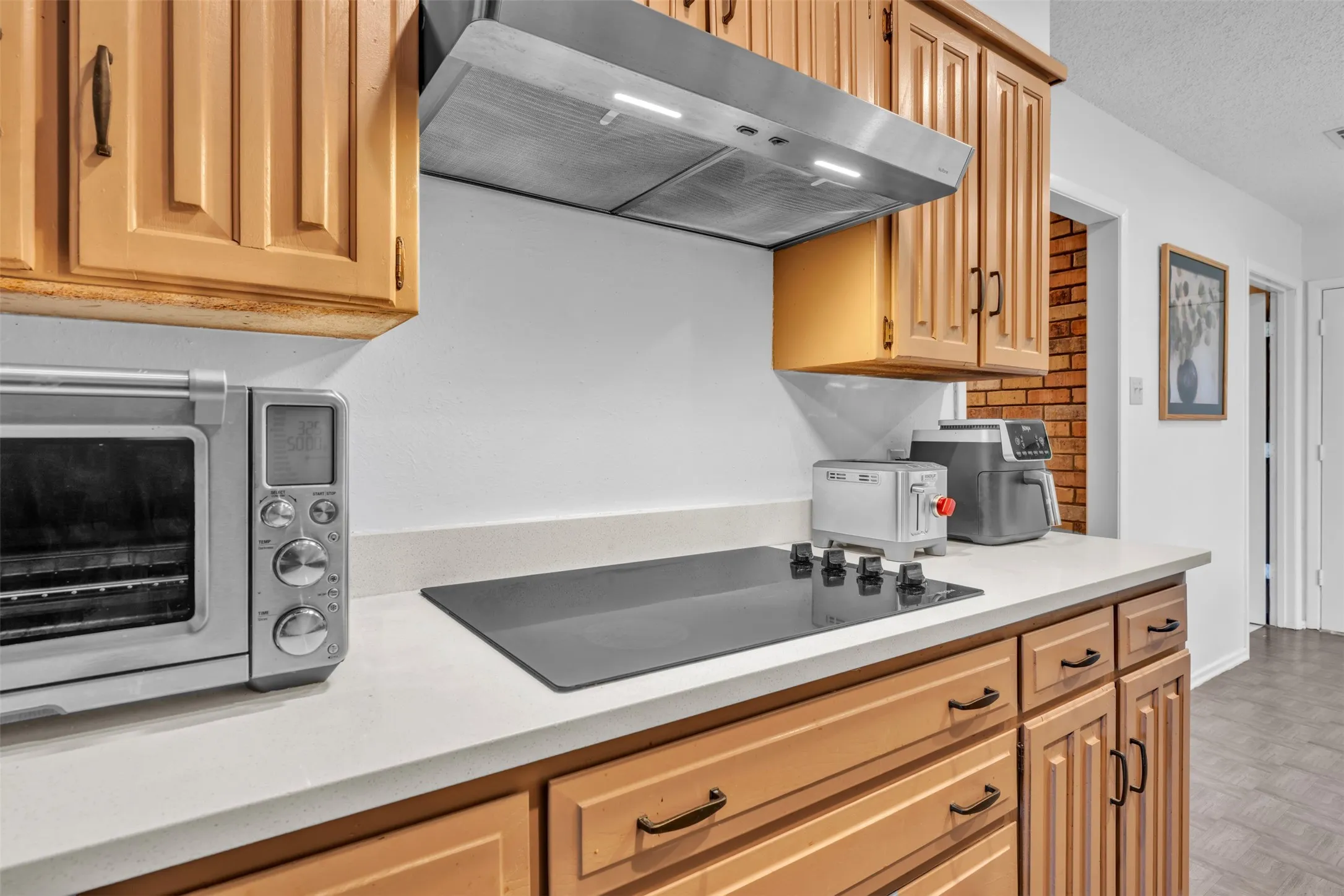Single Family Residence For Sale in Tarrant County , 6808 Winchester Court, Fort Worth, Texas 76133, 3 Bedroom, 2 Bathroom, 3 Garage spaces, 2,187 Sqft, built in 1975, mls#21358503, Real Estate Agent in Fort Worth, Homes For Sale in Tarrant county, Homes For Sale in Fort Worth, Realtor in Fort Worth Texas, Real Estate Brokerage Independent Realty Texas, Luminita Cordes Realtor
