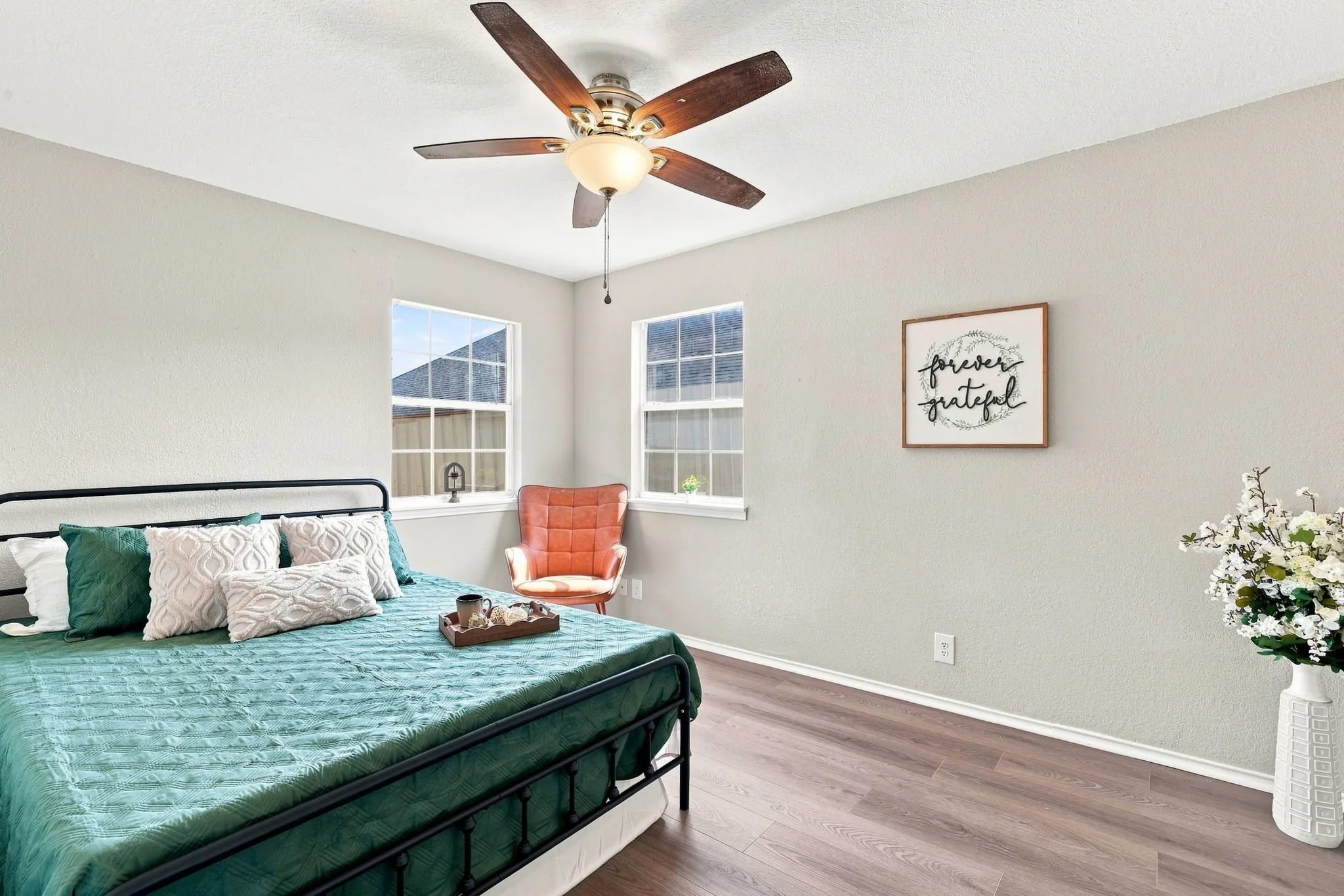 Single Family Residence For Sale in Grayson County , 217 E Hull Street, Denison, Texas 75021, 2 Bedroom, 1 Bathroom, Garage spaces, 884 Sqft, built in 1995, mls#21359569, Real Estate Agent in Denison, Homes For Sale in Grayson county, Homes For Sale in Denison, Realtor in Denison Texas, Real Estate Brokerage Independent Realty Texas, Luminita Cordes Realtor