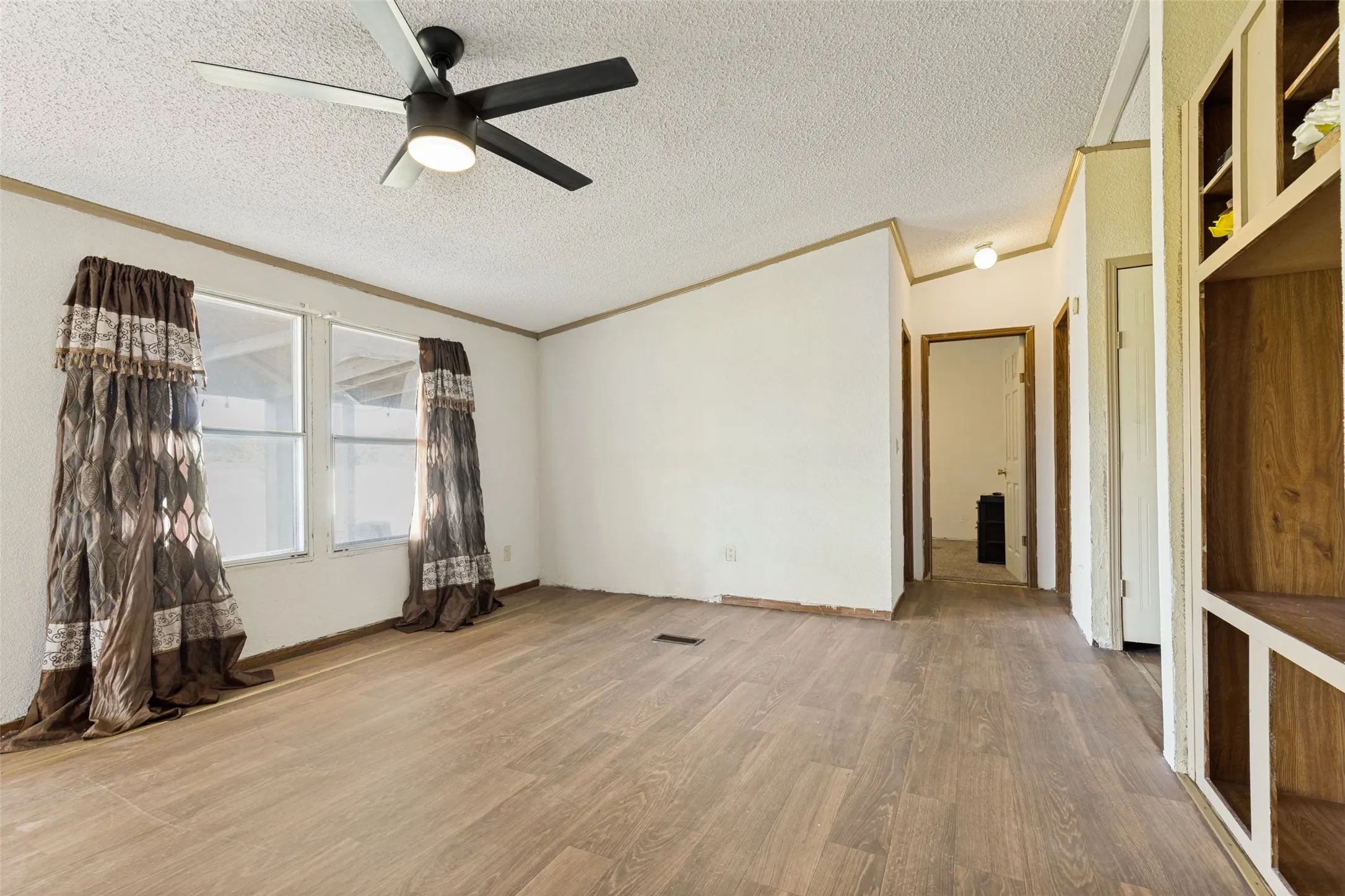 Manufactured Home For Sale in Navarro County , 409 Fm 1126, Rice, Texas 75155, 3 Bedroom, 2 Bathroom, Garage spaces, 1,232 Sqft, built in 1999, mls#21359558, Real Estate Agent in Rice, Homes For Sale in Navarro county, Homes For Sale in Rice, Realtor in Rice Texas, Real Estate Brokerage Independent Realty Texas, Luminita Cordes Realtor