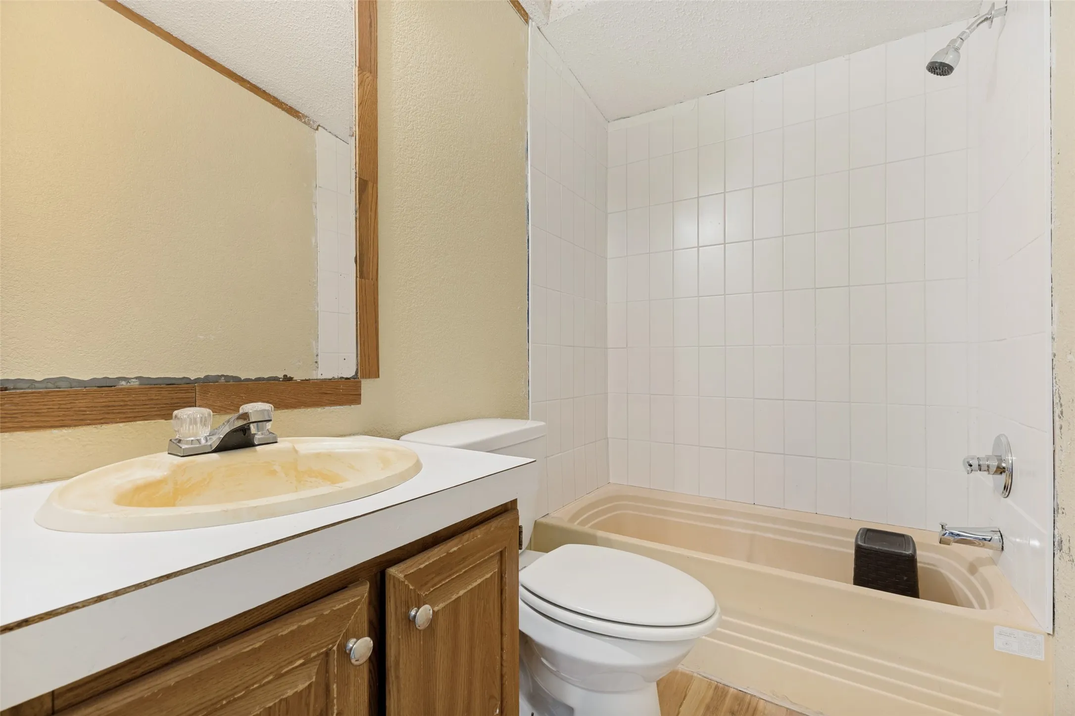 Manufactured Home For Sale in Navarro County , 409 Fm 1126, Rice, Texas 75155, 3 Bedroom, 2 Bathroom, Garage spaces, 1,232 Sqft, built in 1999, mls#21359558, Real Estate Agent in Rice, Homes For Sale in Navarro county, Homes For Sale in Rice, Realtor in Rice Texas, Real Estate Brokerage Independent Realty Texas, Luminita Cordes Realtor