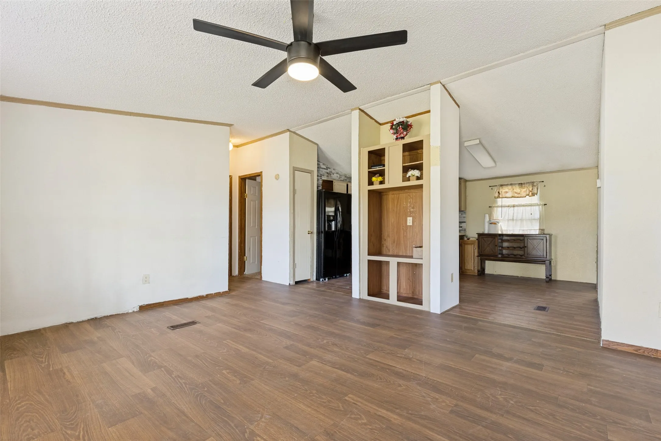 Manufactured Home For Sale in Navarro County , 409 Fm 1126, Rice, Texas 75155, 3 Bedroom, 2 Bathroom, Garage spaces, 1,232 Sqft, built in 1999, mls#21359558, Real Estate Agent in Rice, Homes For Sale in Navarro county, Homes For Sale in Rice, Realtor in Rice Texas, Real Estate Brokerage Independent Realty Texas, Luminita Cordes Realtor