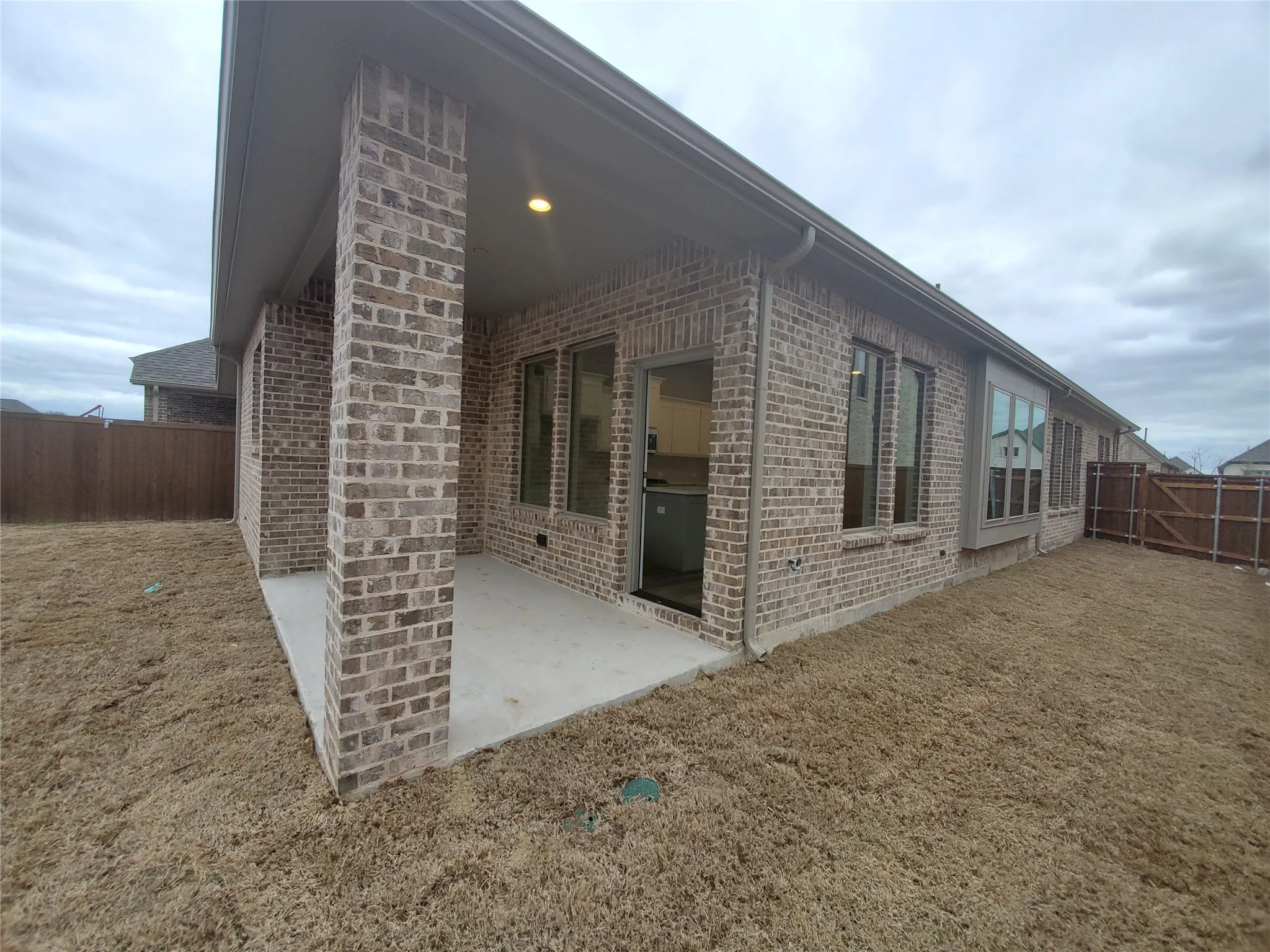 Single Family Residence For Rent in Kaufman County , 2321 Birdwell Cove, Forney, Texas 75126, 3 Bedroom, 2 Bathroom, 2 Garage spaces, 1,710 Sqft, built in 2020, mls#21356991, Real Estate Agent in Forney, Homes For Rent in Kaufman county, Homes For Rent in Forney, Realtor in Forney Texas, Real Estate Brokerage Independent Realty Texas, Luminita Cordes Realtor