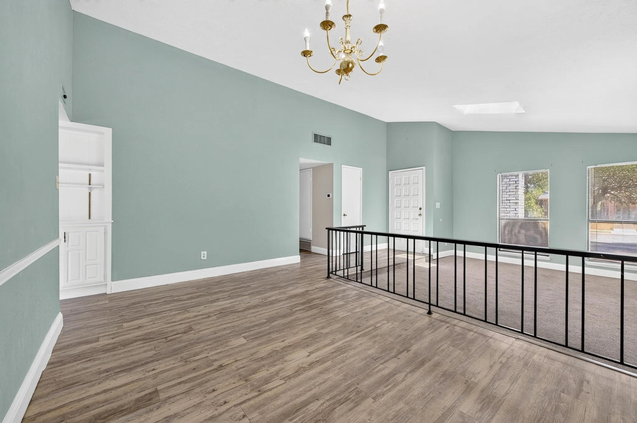 Single Family Residence For Sale in Dallas County , 247 Woodhurst Drive, Coppell, Texas 75019, 3 Bedroom, 2 Bathroom, 2 Garage spaces, 1,963 Sqft, built in 1979, mls#21359589, Real Estate Agent in Coppell, Homes For Sale in Dallas county, Homes For Sale in Coppell, Realtor in Coppell Texas, Real Estate Brokerage Independent Realty Texas, Luminita Cordes Realtor