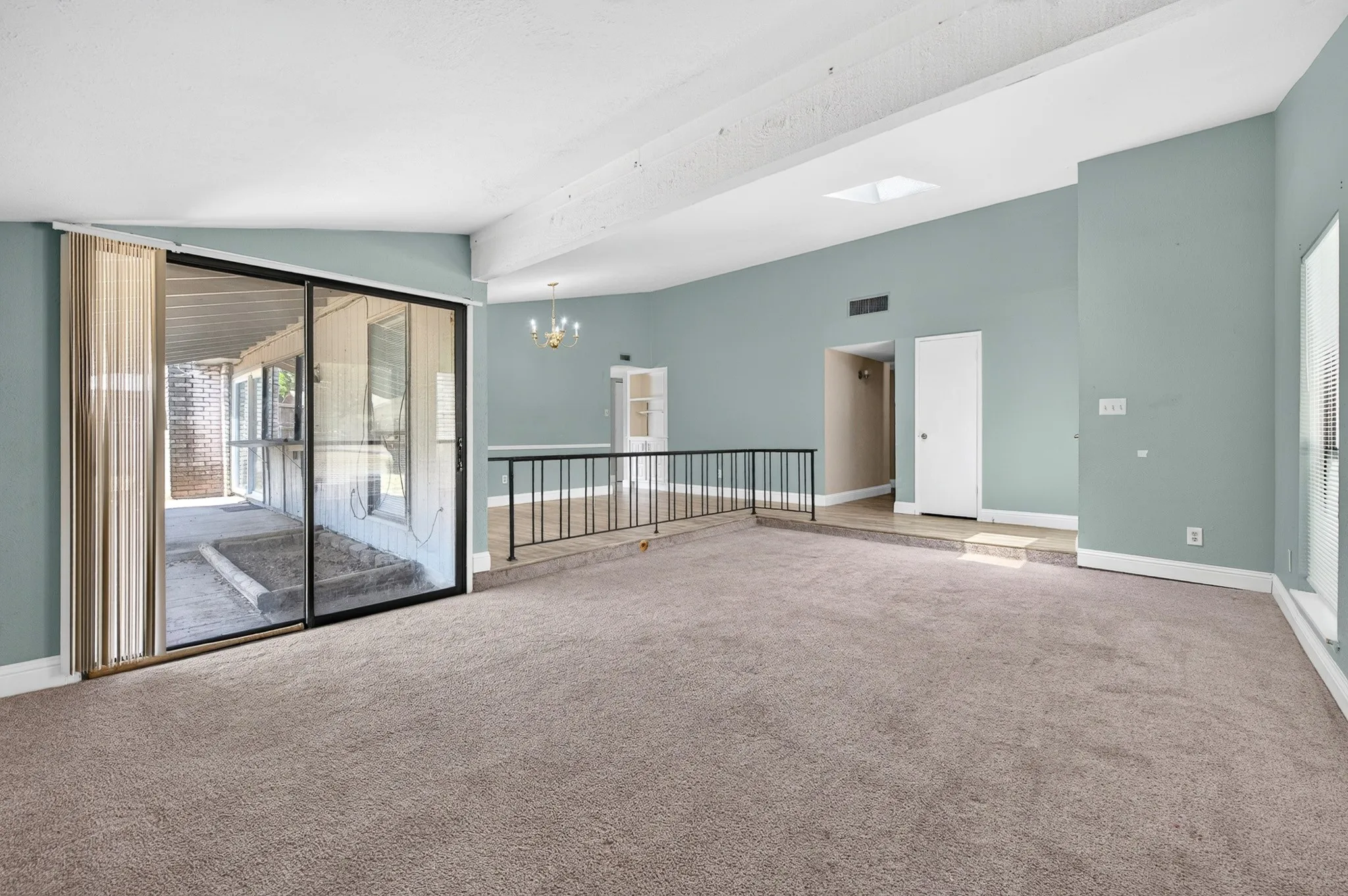 Single Family Residence For Sale in Dallas County , 247 Woodhurst Drive, Coppell, Texas 75019, 3 Bedroom, 2 Bathroom, 2 Garage spaces, 1,963 Sqft, built in 1979, mls#21359589, Real Estate Agent in Coppell, Homes For Sale in Dallas county, Homes For Sale in Coppell, Realtor in Coppell Texas, Real Estate Brokerage Independent Realty Texas, Luminita Cordes Realtor