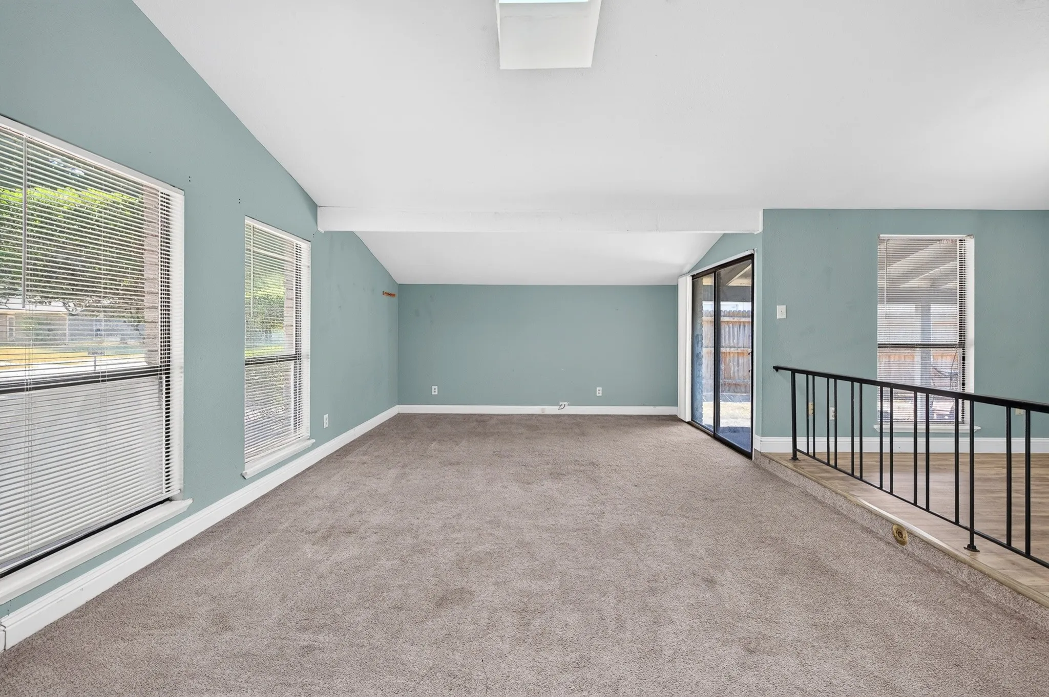 Single Family Residence For Sale in Dallas County , 247 Woodhurst Drive, Coppell, Texas 75019, 3 Bedroom, 2 Bathroom, 2 Garage spaces, 1,963 Sqft, built in 1979, mls#21359589, Real Estate Agent in Coppell, Homes For Sale in Dallas county, Homes For Sale in Coppell, Realtor in Coppell Texas, Real Estate Brokerage Independent Realty Texas, Luminita Cordes Realtor