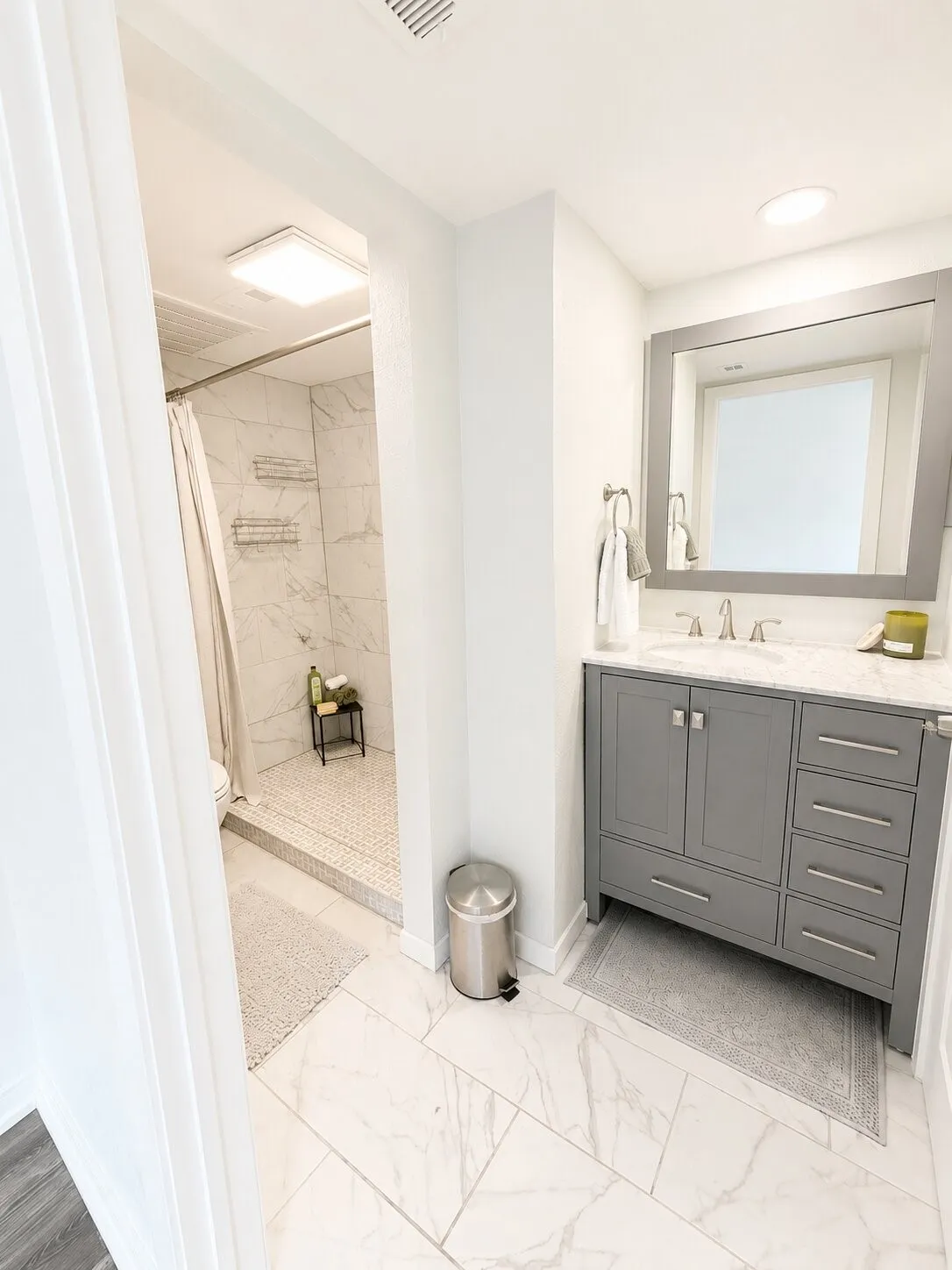 Condominium For Sale in Dallas County , 4020 Holland Avenue 213, Dallas, Texas 75219, 2 Bedroom, 3 Bathroom, Garage spaces, 1,029 Sqft, built in 1970, mls#21359592, Real Estate Agent in Dallas, Homes For Sale in Dallas county, Homes For Sale in Dallas, Realtor in Dallas Texas, Real Estate Brokerage Independent Realty Texas, Luminita Cordes Realtor