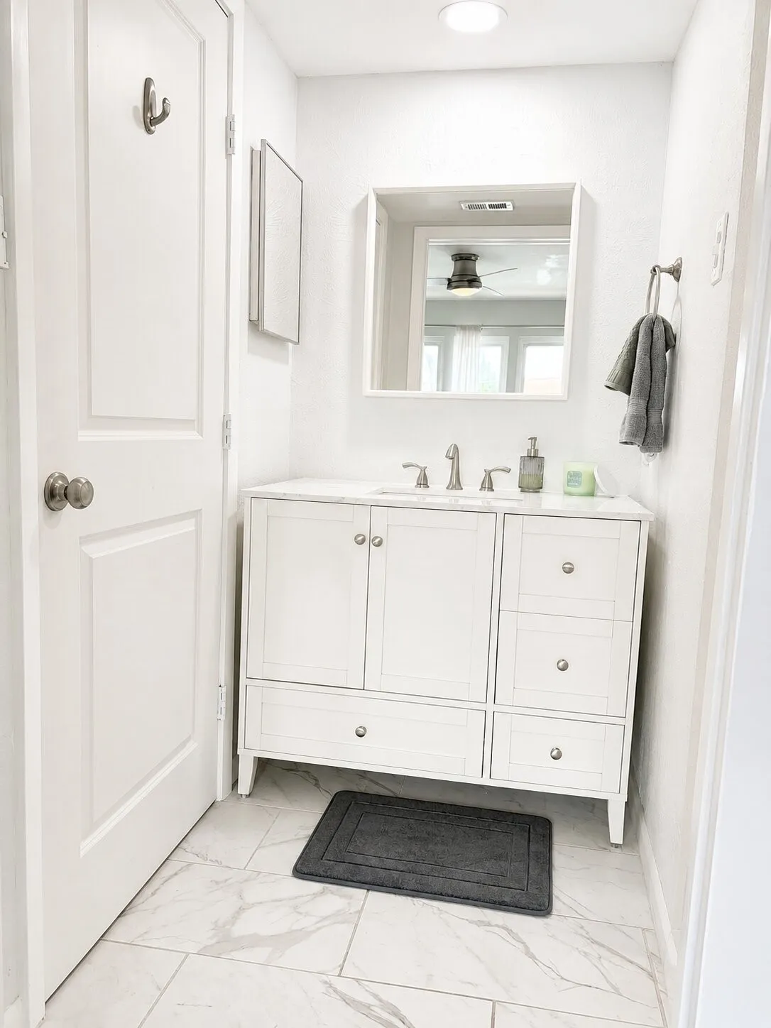 Condominium For Sale in Dallas County , 4020 Holland Avenue 213, Dallas, Texas 75219, 2 Bedroom, 3 Bathroom, Garage spaces, 1,029 Sqft, built in 1970, mls#21359592, Real Estate Agent in Dallas, Homes For Sale in Dallas county, Homes For Sale in Dallas, Realtor in Dallas Texas, Real Estate Brokerage Independent Realty Texas, Luminita Cordes Realtor