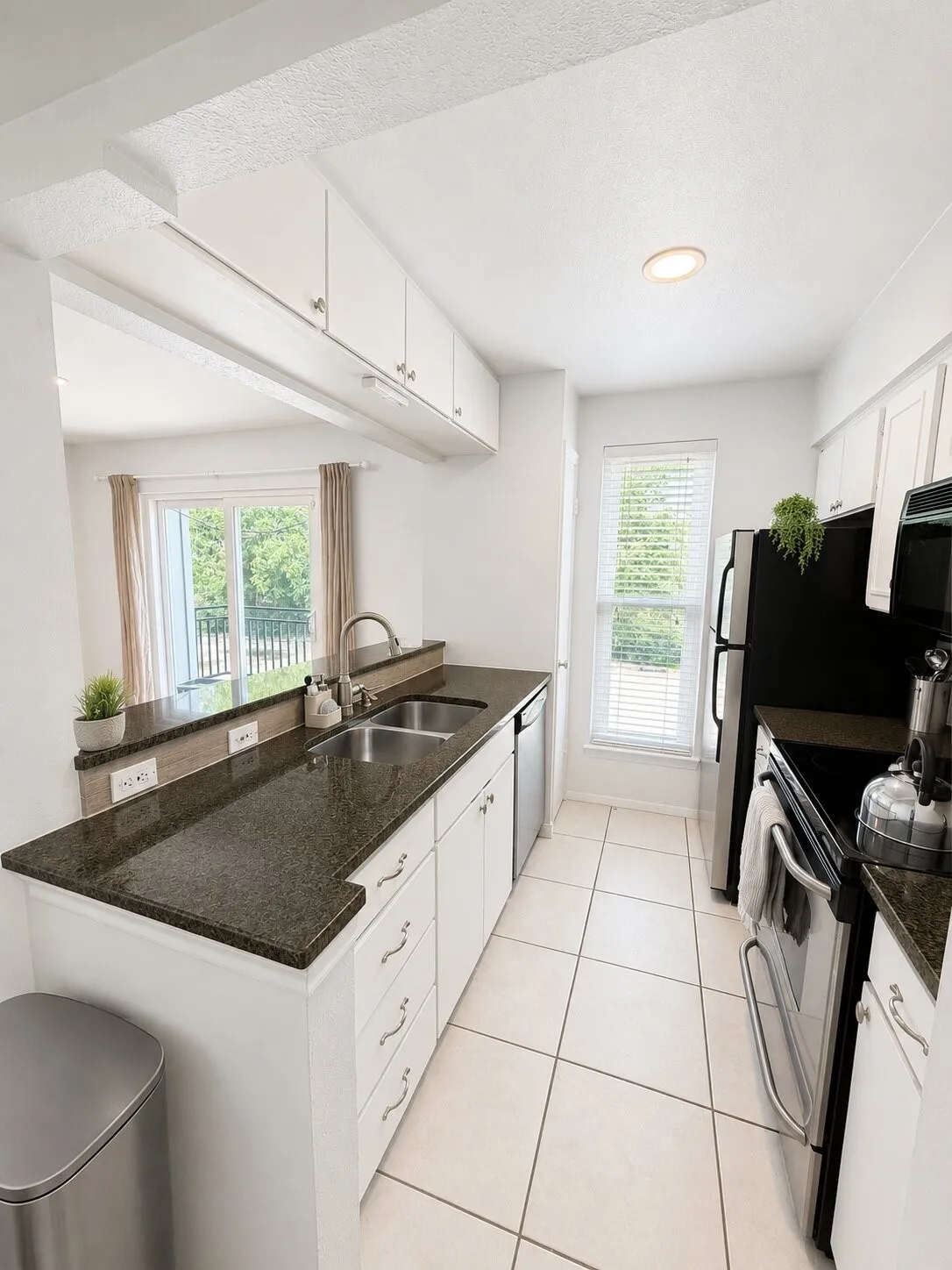 Condominium For Sale in Dallas County , 4020 Holland Avenue 213, Dallas, Texas 75219, 2 Bedroom, 3 Bathroom, Garage spaces, 1,029 Sqft, built in 1970, mls#21359592, Real Estate Agent in Dallas, Homes For Sale in Dallas county, Homes For Sale in Dallas, Realtor in Dallas Texas, Real Estate Brokerage Independent Realty Texas, Luminita Cordes Realtor
