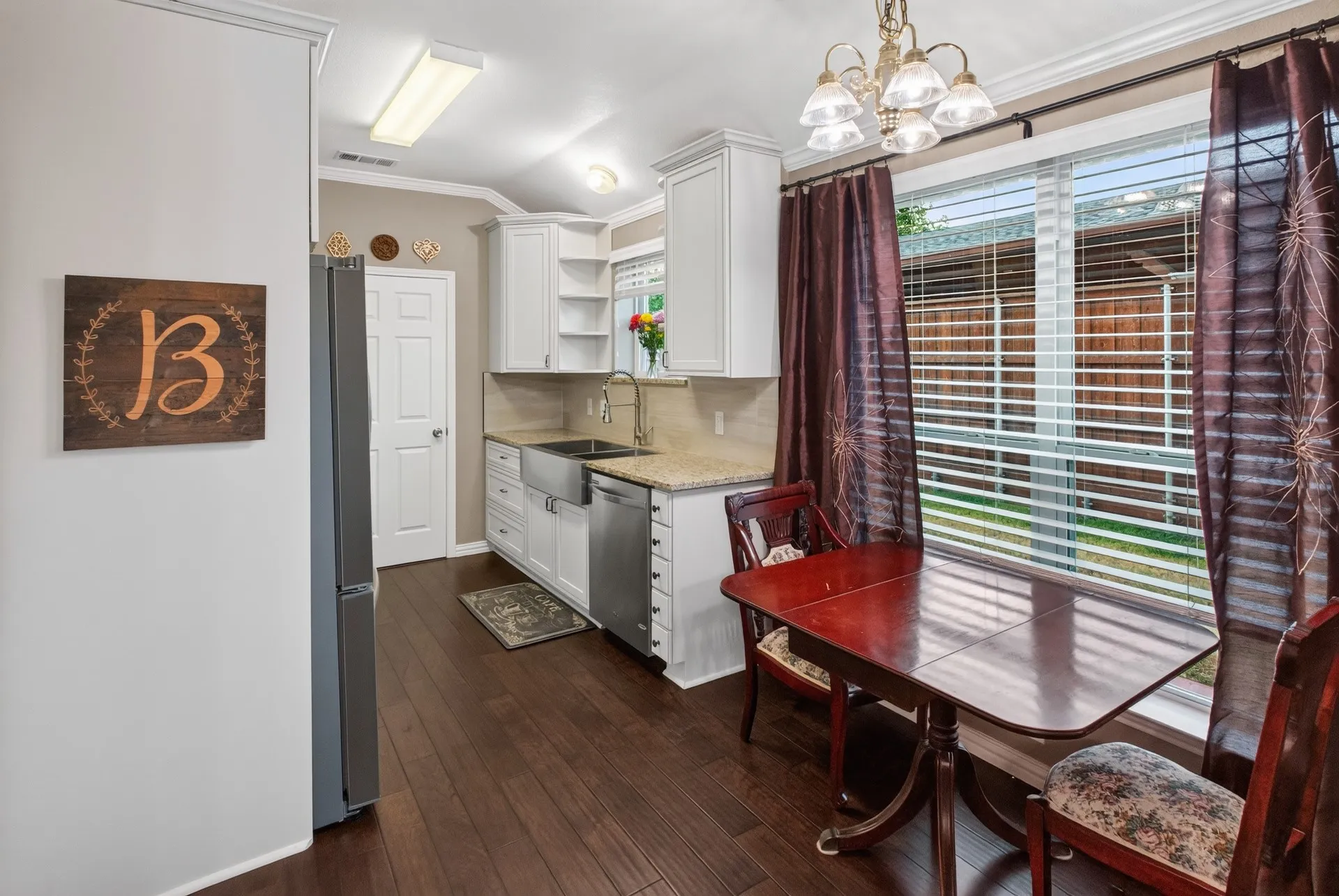 Single Family Residence For Sale in Collin County , 321 Pemberton Drive, Wylie, Texas 75098, 2 Bedroom, 2 Bathroom, 2 Garage spaces, 1,083 Sqft, built in 2003, mls#21359399, Real Estate Agent in Wylie, Homes For Sale in Collin county, Homes For Sale in Wylie, Realtor in Wylie Texas, Real Estate Brokerage Independent Realty Texas, Luminita Cordes Realtor