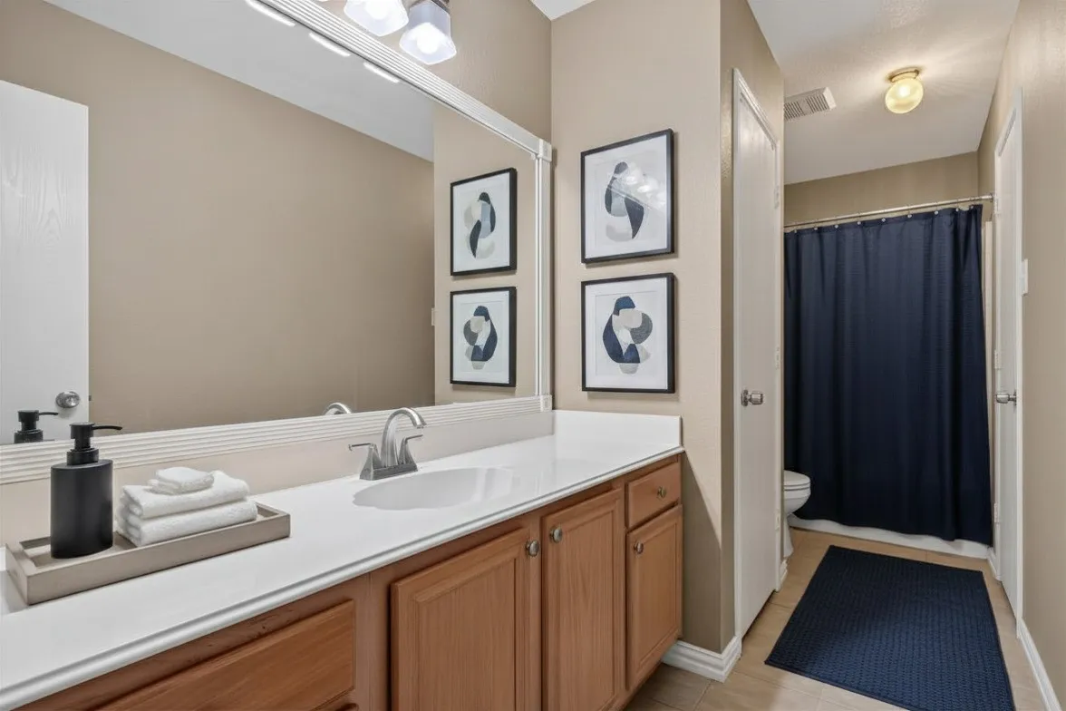 Single Family Residence For Sale in Collin County , 321 Pemberton Drive, Wylie, Texas 75098, 2 Bedroom, 2 Bathroom, 2 Garage spaces, 1,083 Sqft, built in 2003, mls#21359399, Real Estate Agent in Wylie, Homes For Sale in Collin county, Homes For Sale in Wylie, Realtor in Wylie Texas, Real Estate Brokerage Independent Realty Texas, Luminita Cordes Realtor