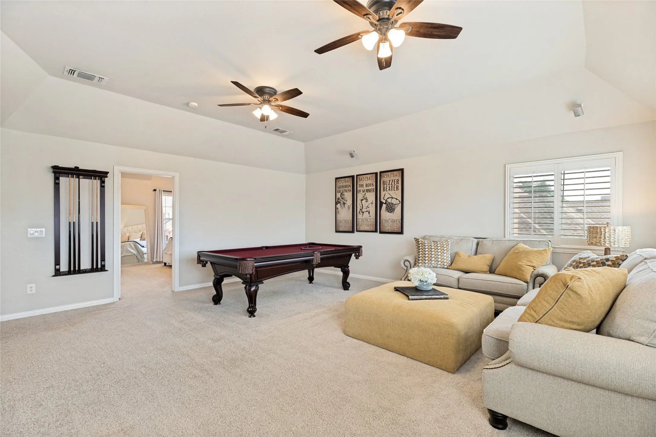 Single Family Residence For Sale in Collin County , 1904 Savannah Drive, Mc Kinney, Texas 75072, 4 Bedroom, 5 Bathroom, 3 Garage spaces, 3,860 Sqft, built in 1999, mls#21356065, Real Estate Agent in Mc Kinney, Homes For Sale in Collin county, Homes For Sale in Mc Kinney, Realtor in Mc Kinney Texas, Real Estate Brokerage Independent Realty Texas, Luminita Cordes Realtor