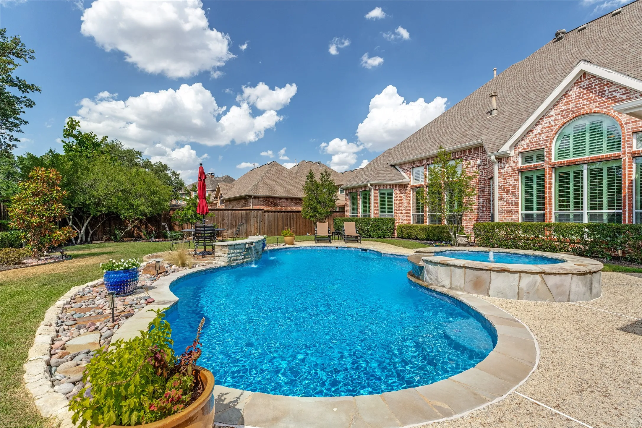 Single Family Residence For Sale in Collin County , 1904 Savannah Drive, Mc Kinney, Texas 75072, 4 Bedroom, 5 Bathroom, 3 Garage spaces, 3,860 Sqft, built in 1999, mls#21356065, Real Estate Agent in Mc Kinney, Homes For Sale in Collin county, Homes For Sale in Mc Kinney, Realtor in Mc Kinney Texas, Real Estate Brokerage Independent Realty Texas, Luminita Cordes Realtor