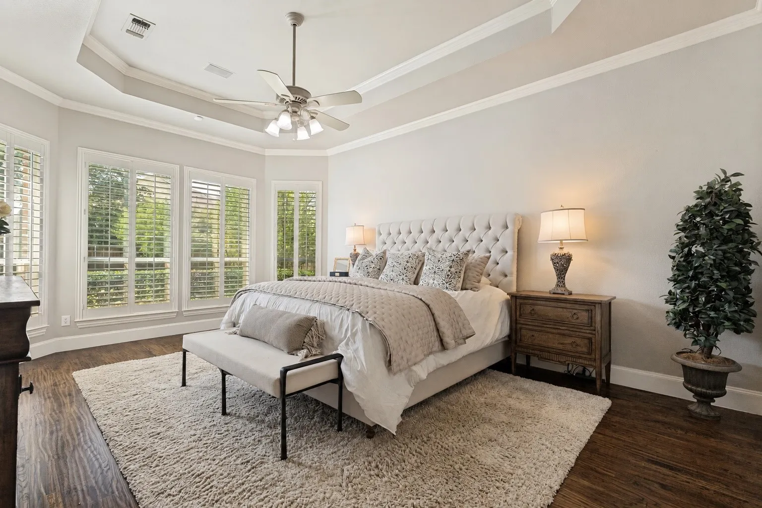 Single Family Residence For Sale in Collin County , 1904 Savannah Drive, Mc Kinney, Texas 75072, 4 Bedroom, 5 Bathroom, 3 Garage spaces, 3,860 Sqft, built in 1999, mls#21356065, Real Estate Agent in Mc Kinney, Homes For Sale in Collin county, Homes For Sale in Mc Kinney, Realtor in Mc Kinney Texas, Real Estate Brokerage Independent Realty Texas, Luminita Cordes Realtor