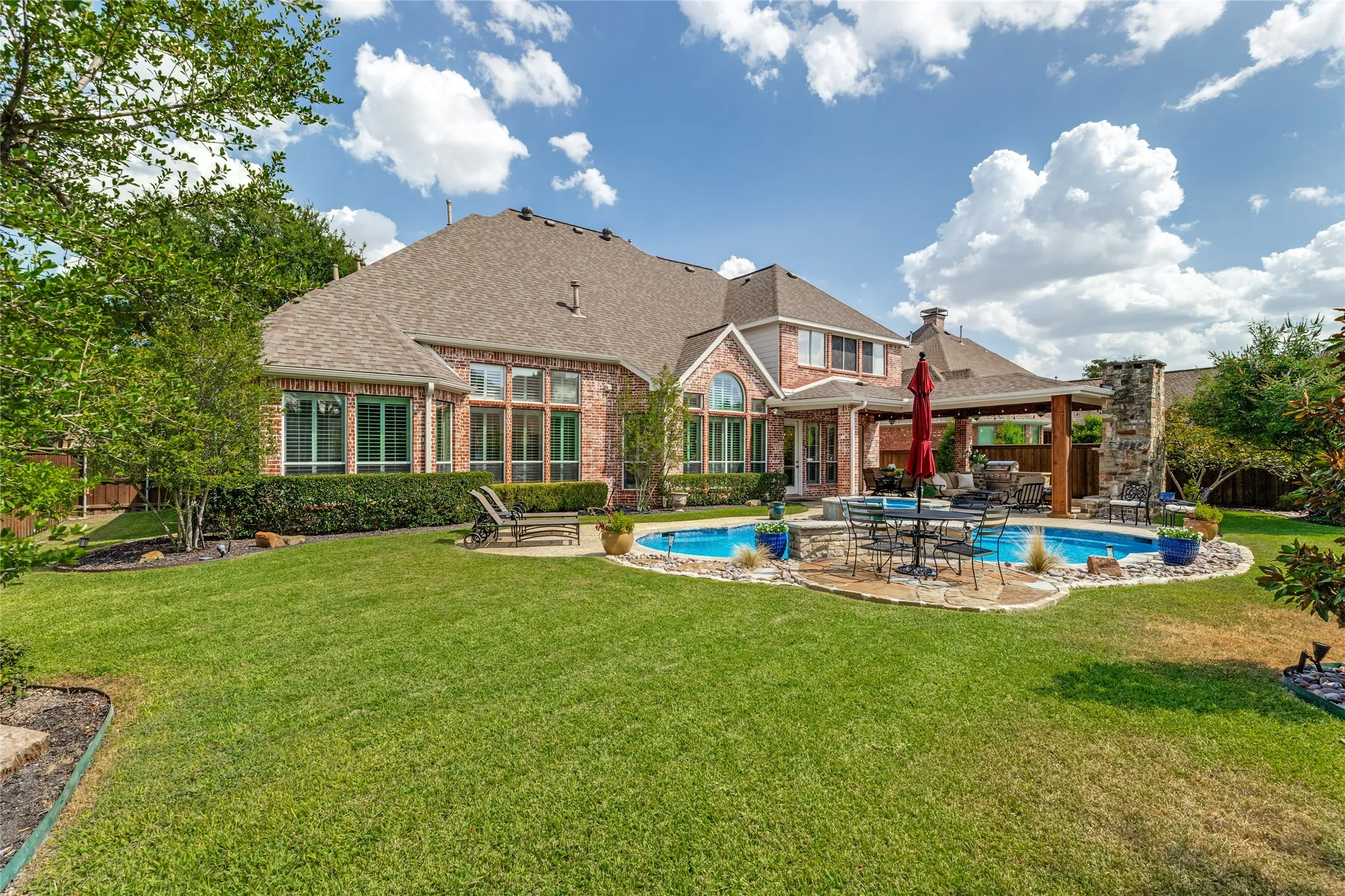 Single Family Residence For Sale in Collin County , 1904 Savannah Drive, Mc Kinney, Texas 75072, 4 Bedroom, 5 Bathroom, 3 Garage spaces, 3,860 Sqft, built in 1999, mls#21356065, Real Estate Agent in Mc Kinney, Homes For Sale in Collin county, Homes For Sale in Mc Kinney, Realtor in Mc Kinney Texas, Real Estate Brokerage Independent Realty Texas, Luminita Cordes Realtor