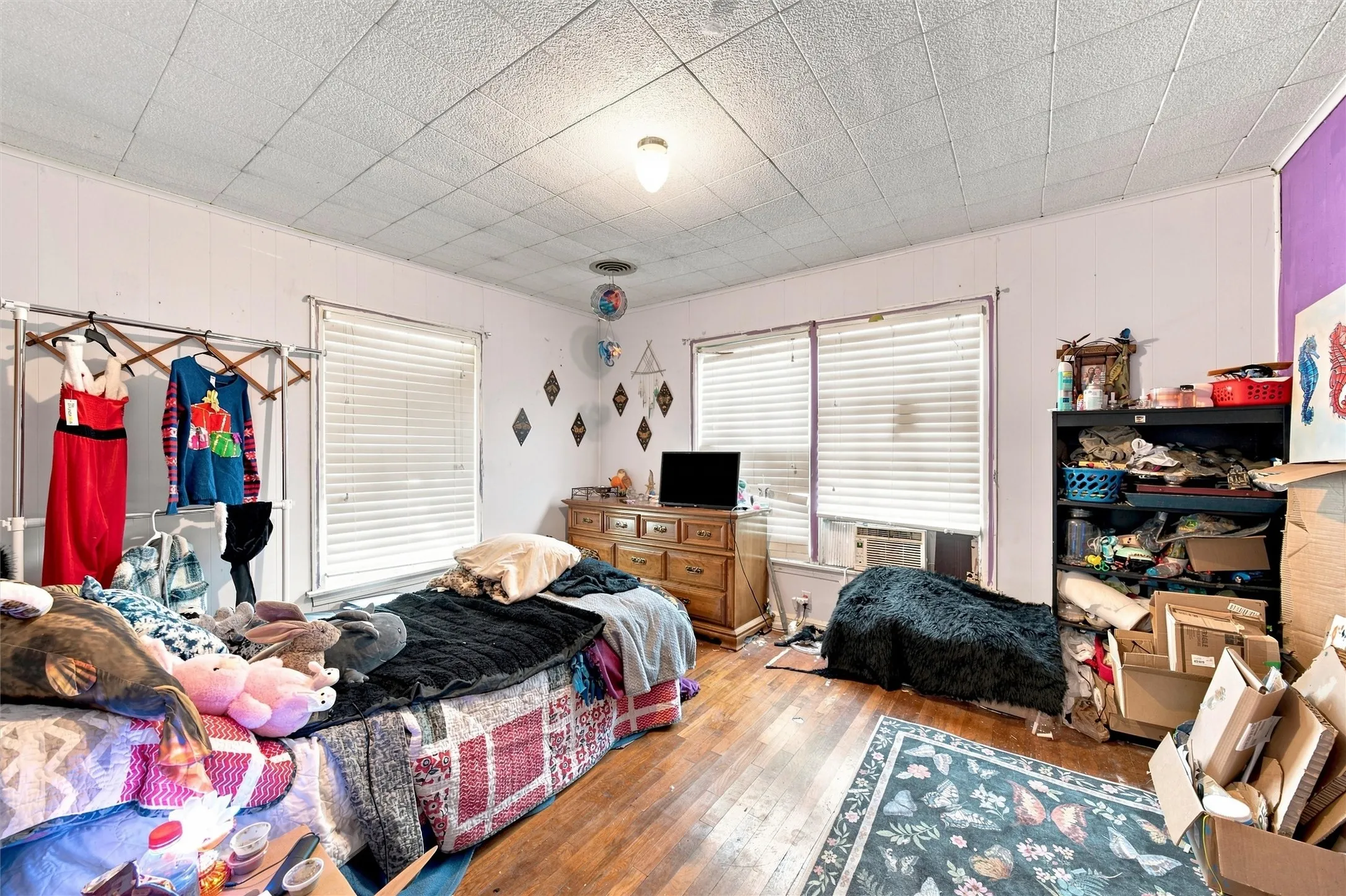 Single Family Residence For Sale in Mc Lennan County , 3840 Parrish Street, Bellmead, Texas 76705, 3 Bedroom, 2 Bathroom, Garage spaces, 1,340 Sqft, built in 1949, mls#21348995, Real Estate Agent in Bellmead, Homes For Sale in Mc Lennan county, Homes For Sale in Bellmead, Realtor in Bellmead Texas, Real Estate Brokerage Independent Realty Texas, Luminita Cordes Realtor