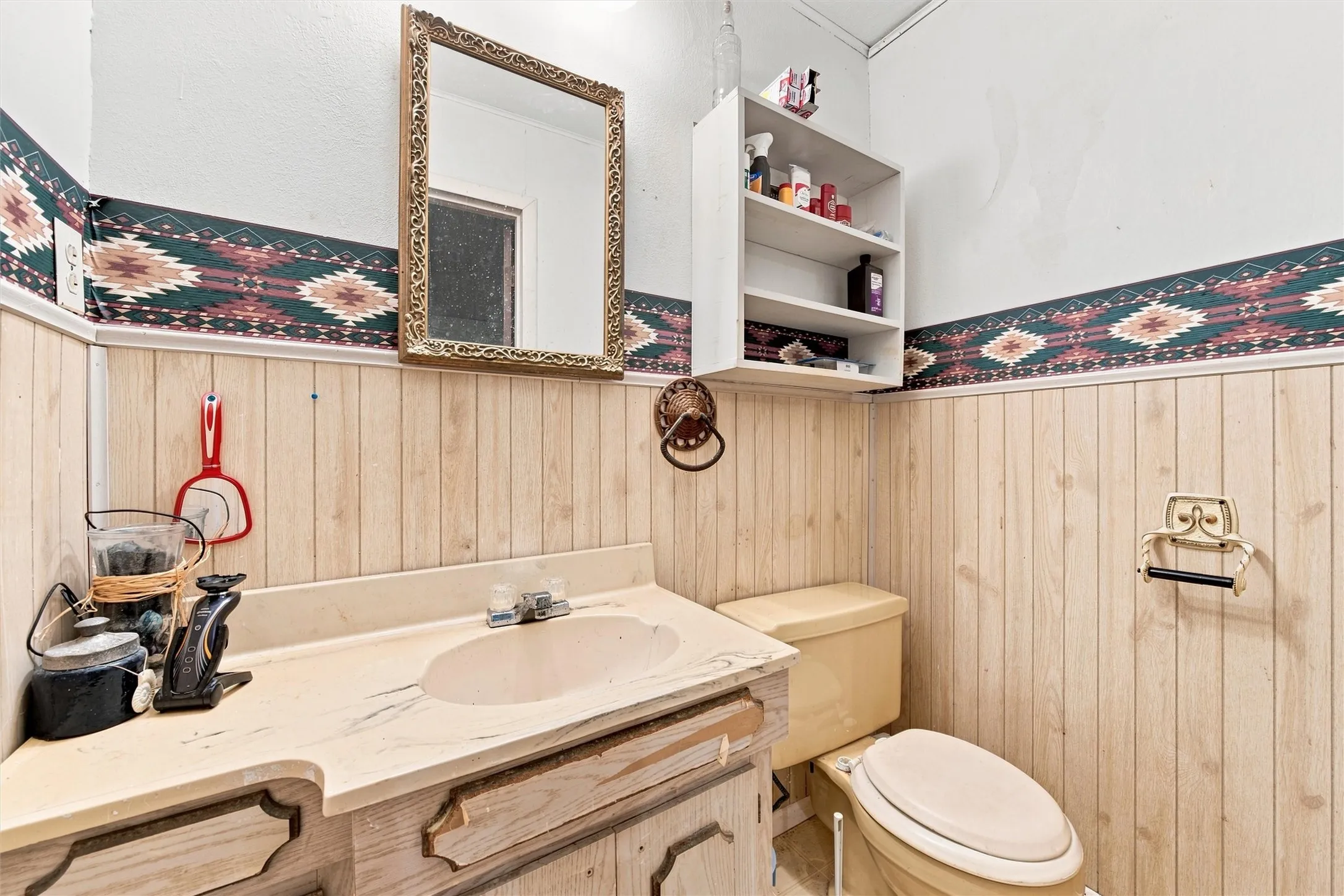 Single Family Residence For Sale in Mc Lennan County , 3840 Parrish Street, Bellmead, Texas 76705, 3 Bedroom, 2 Bathroom, Garage spaces, 1,340 Sqft, built in 1949, mls#21348995, Real Estate Agent in Bellmead, Homes For Sale in Mc Lennan county, Homes For Sale in Bellmead, Realtor in Bellmead Texas, Real Estate Brokerage Independent Realty Texas, Luminita Cordes Realtor